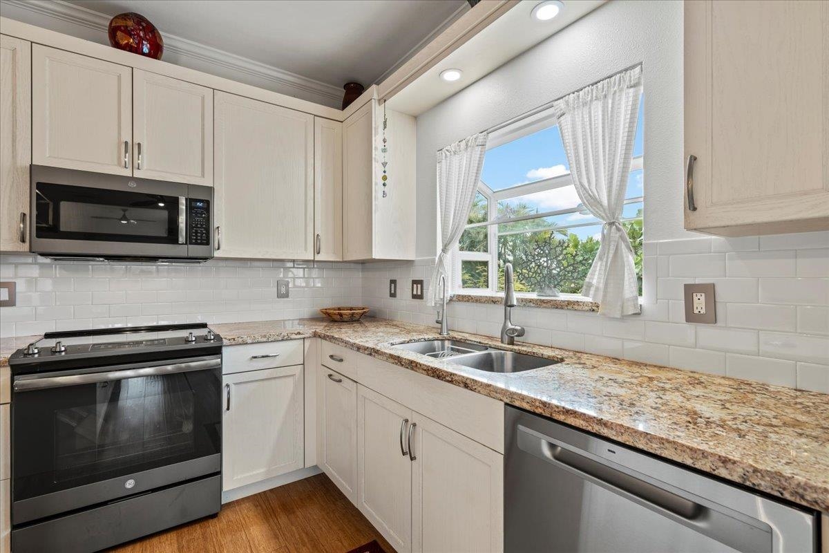 30  Hoe Pl Kuau, Spreckelsville/Paia/Kuau home - photo 17 of 48