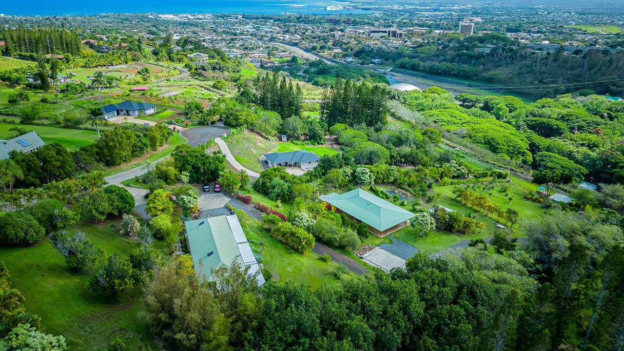 30  Maunalei Pl Wailuku Country Estates, Wailuku home - photo 4 of 31