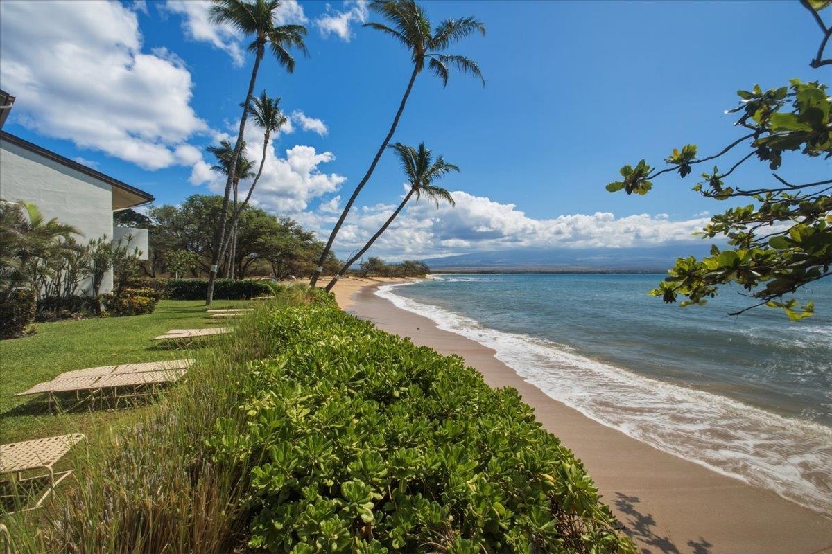 Makani A Kai condo # B8, Wailuku, Hawaii - photo 17 of 42