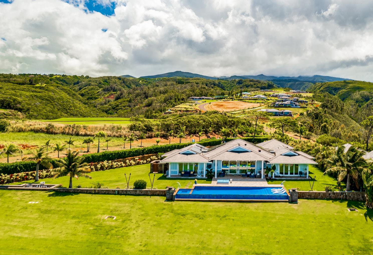 300  Mahana Ridge St Kapalua, Kapalua home - photo 4 of 50