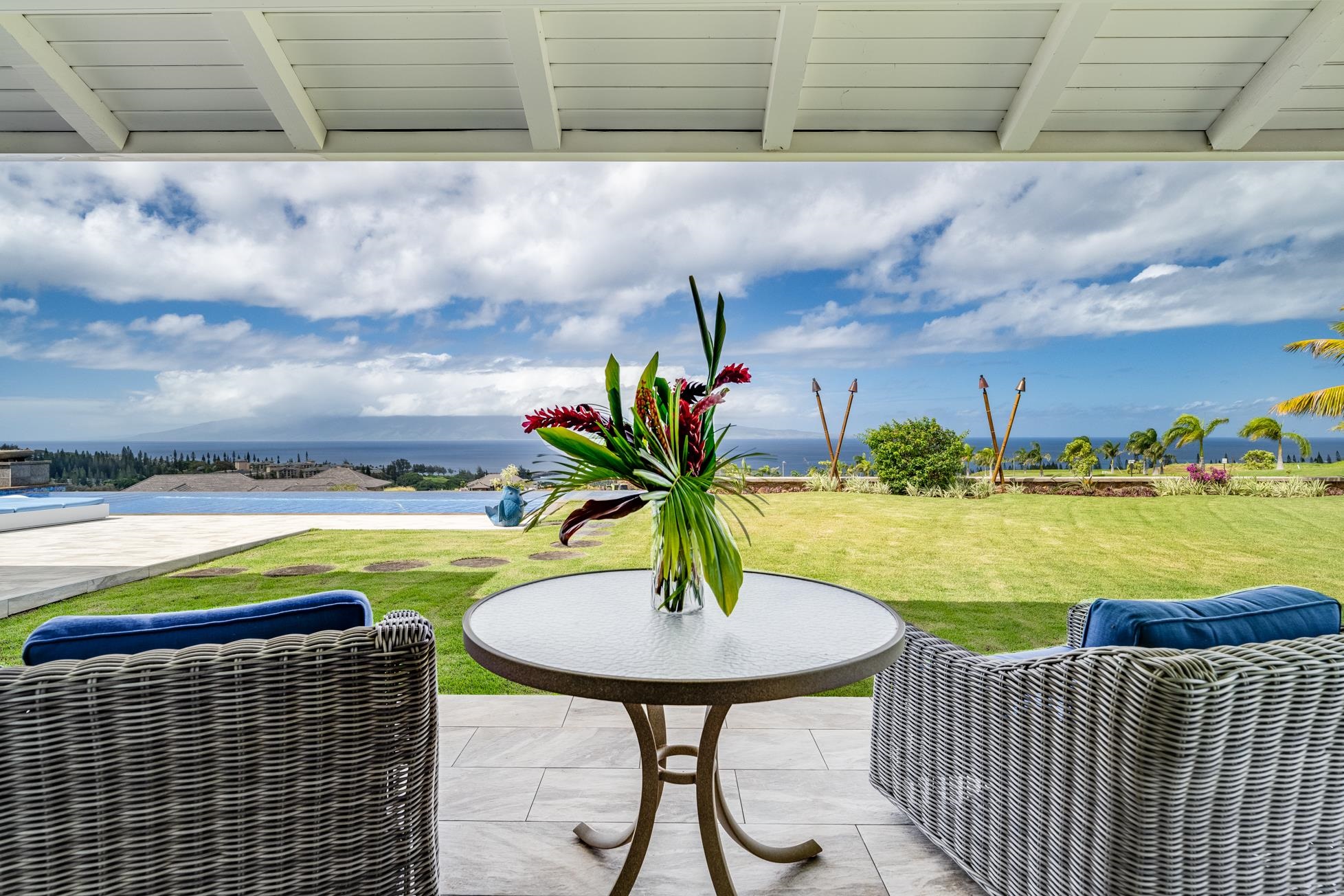 300  Mahana Ridge St Kapalua, Kapalua home - photo 33 of 50