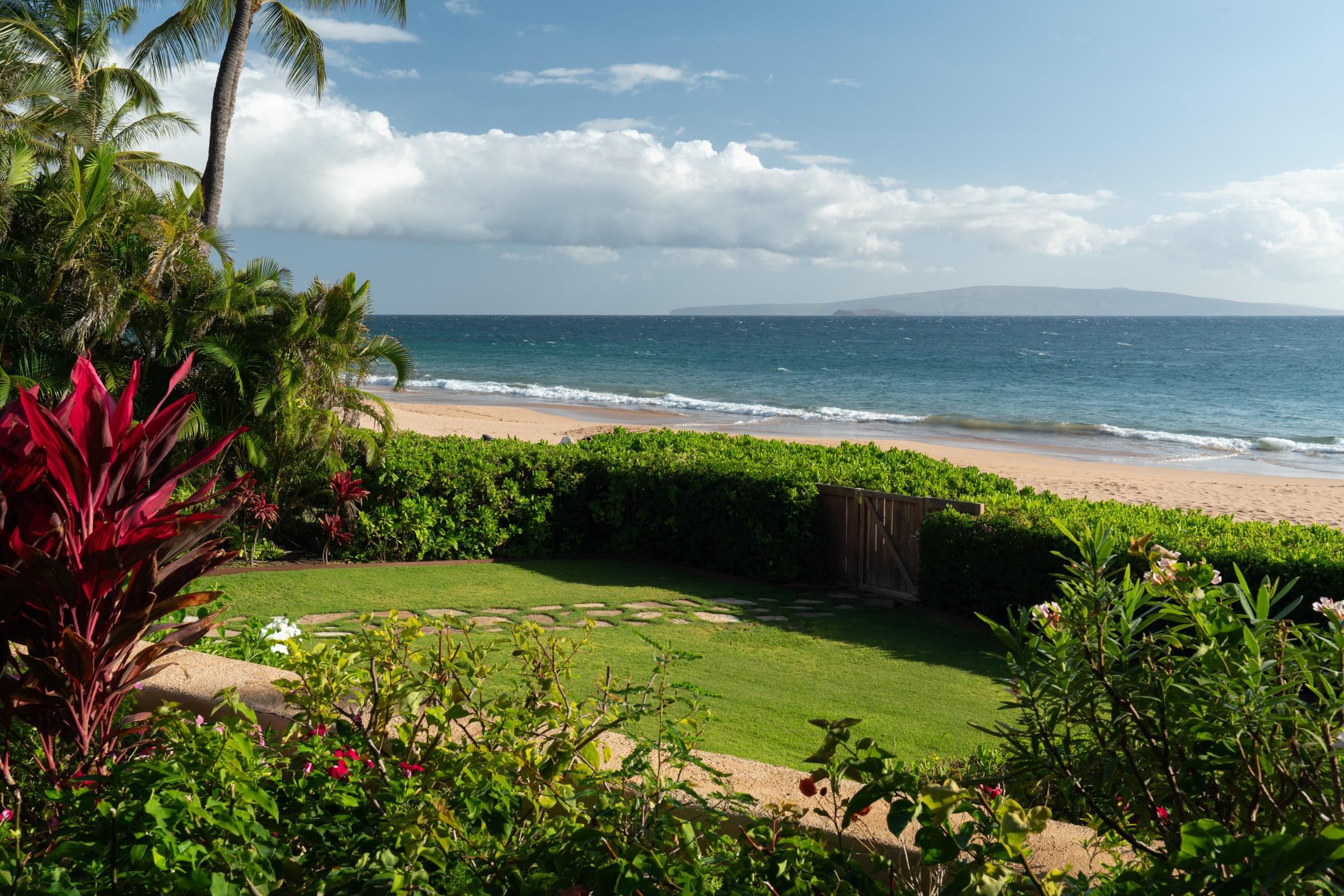 3002  S Kihei Rd Keawakapu Beach,  home - photo 1 of 31
