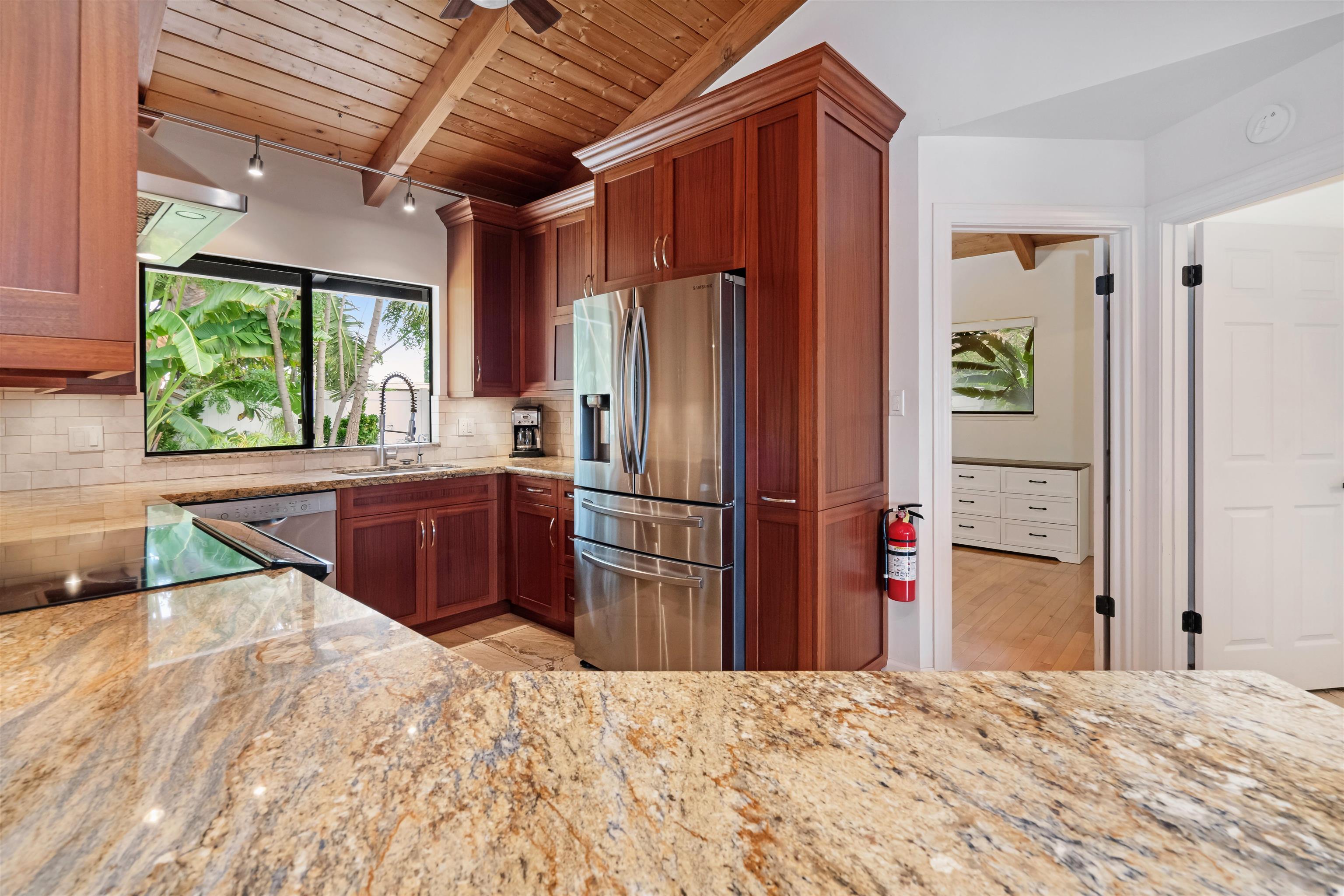 301  Ohina Pl , Kihei home - photo 5 of 49