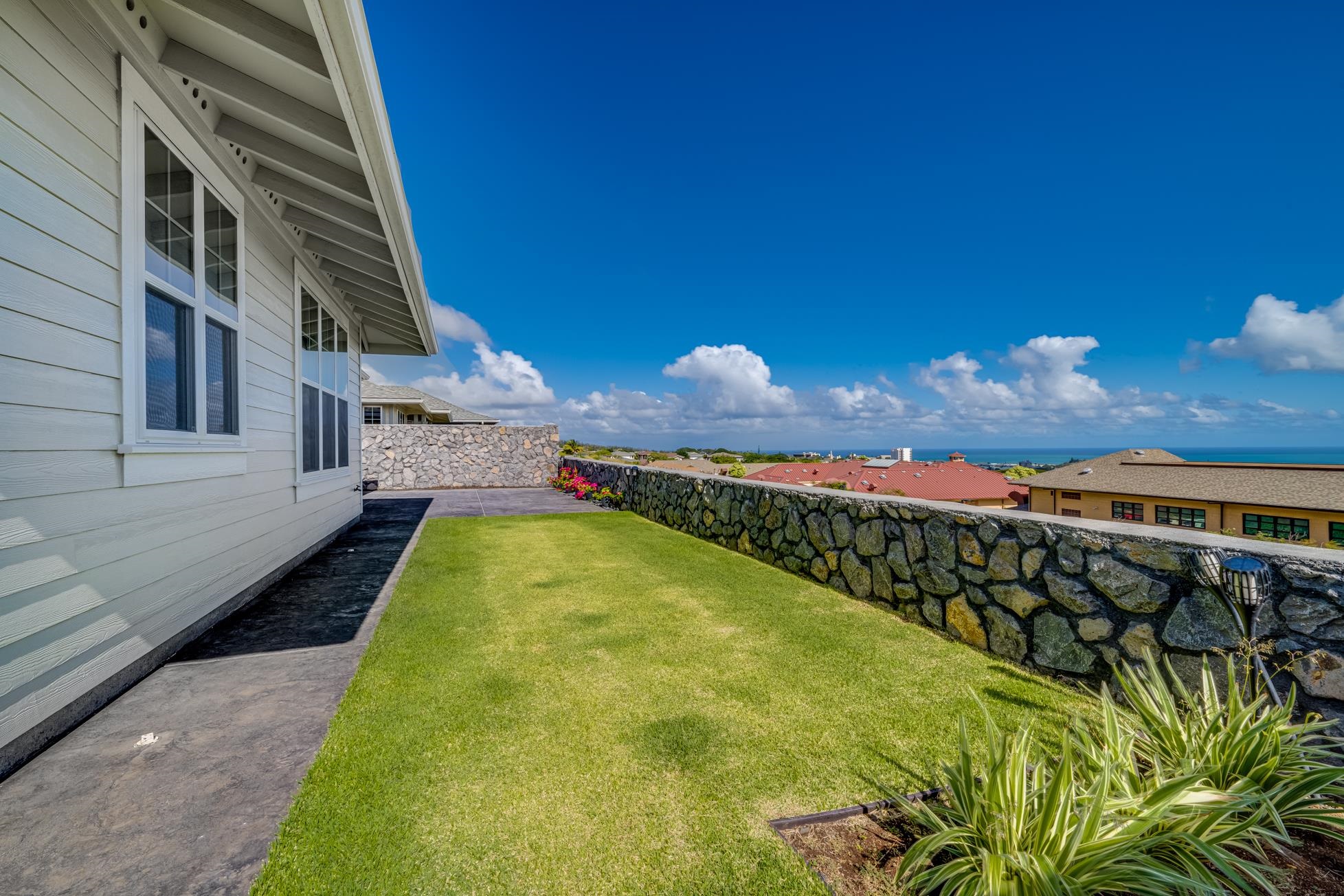 301  Pua Kalaunu Loop , Wailuku home - photo 39 of 45