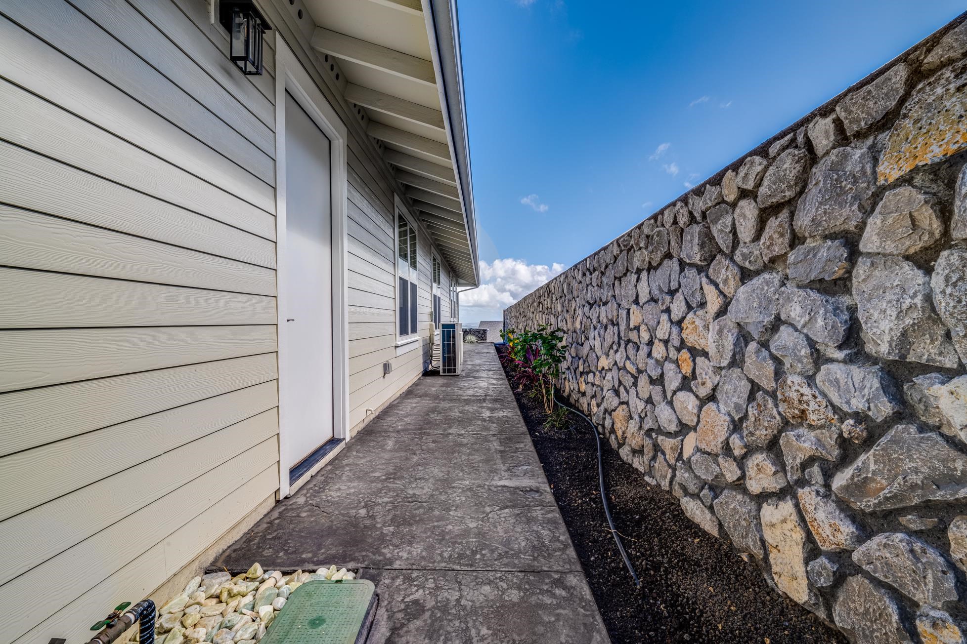 301  Pua Kalaunu Loop , Wailuku home - photo 42 of 45