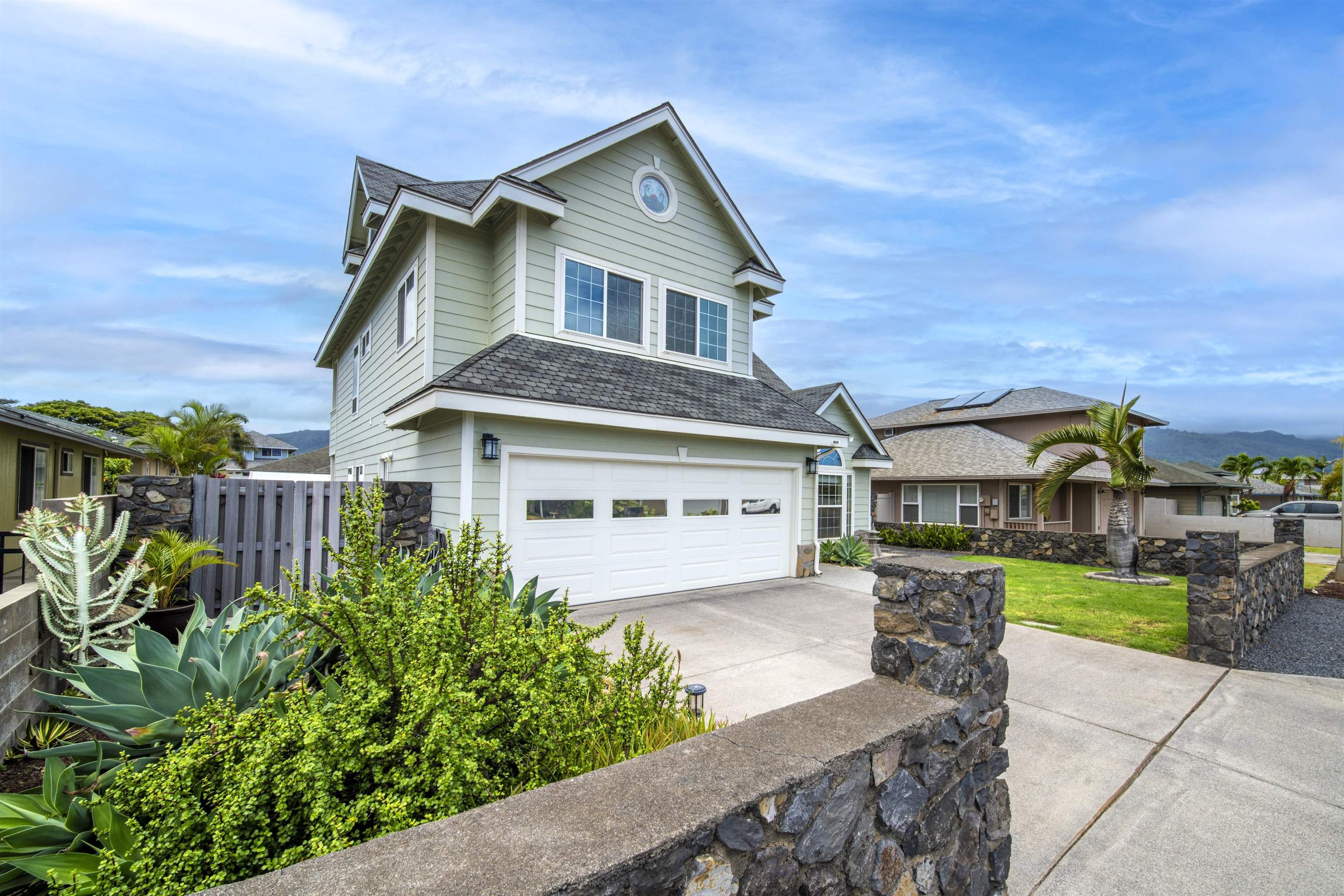 302  Kuualoha St Maui Lani, Kahului home - photo 2 of 48
