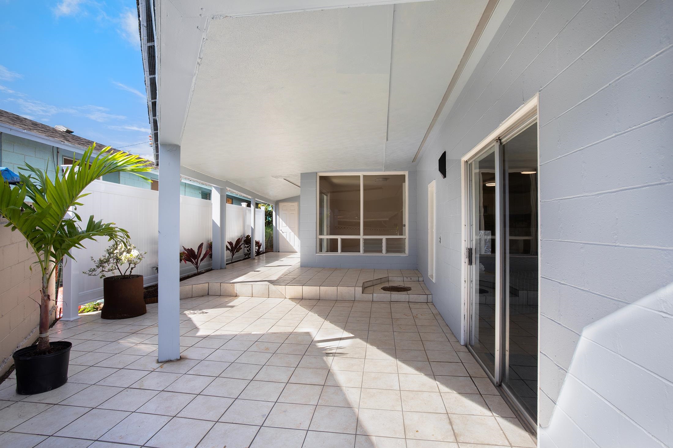 303  Alani Pl Happy Valley, Wailuku home - photo 4 of 49