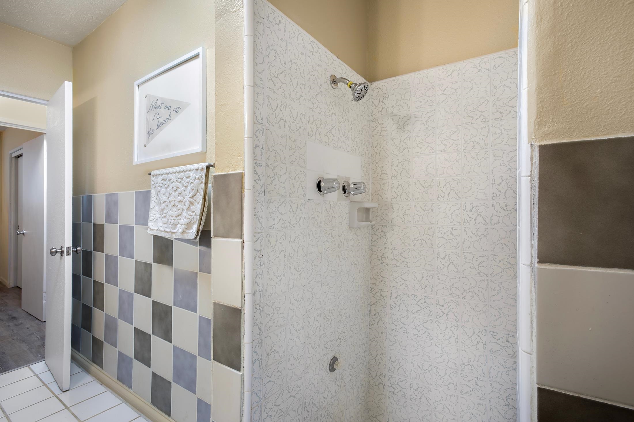 303  Alani Pl Happy Valley, Wailuku home - photo 31 of 49