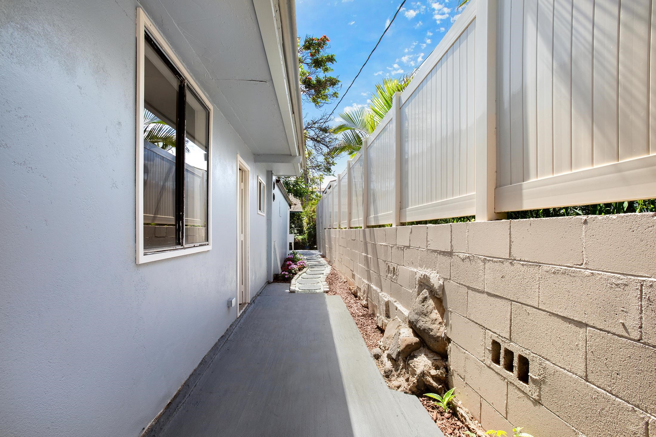 303  Alani Pl Happy Valley, Wailuku home - photo 37 of 49