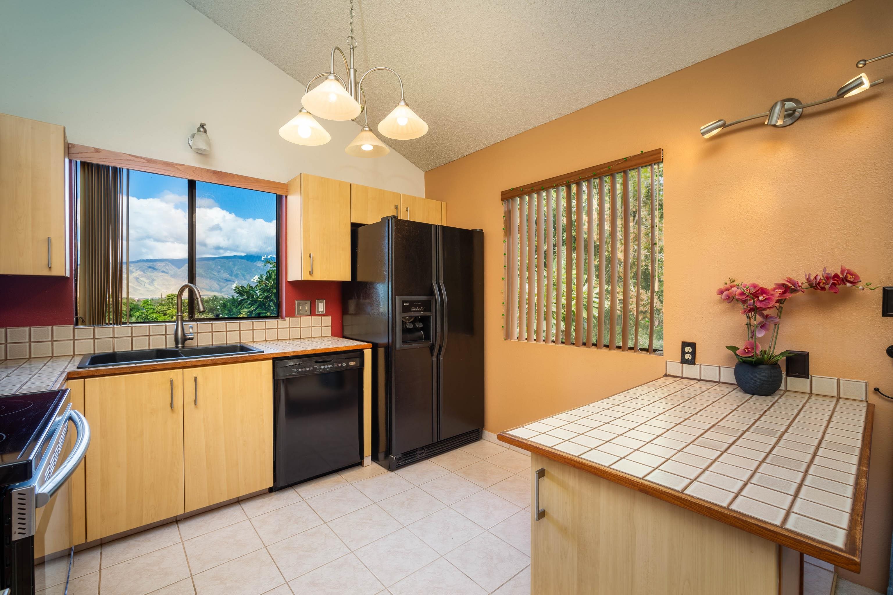 303  Kaiwahine St North Kihei, Kihei home - photo 8 of 30