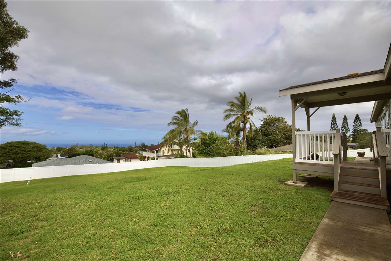 305  Kaomi St , Makawao/Olinda/Haliimaile home - photo 10 of 13