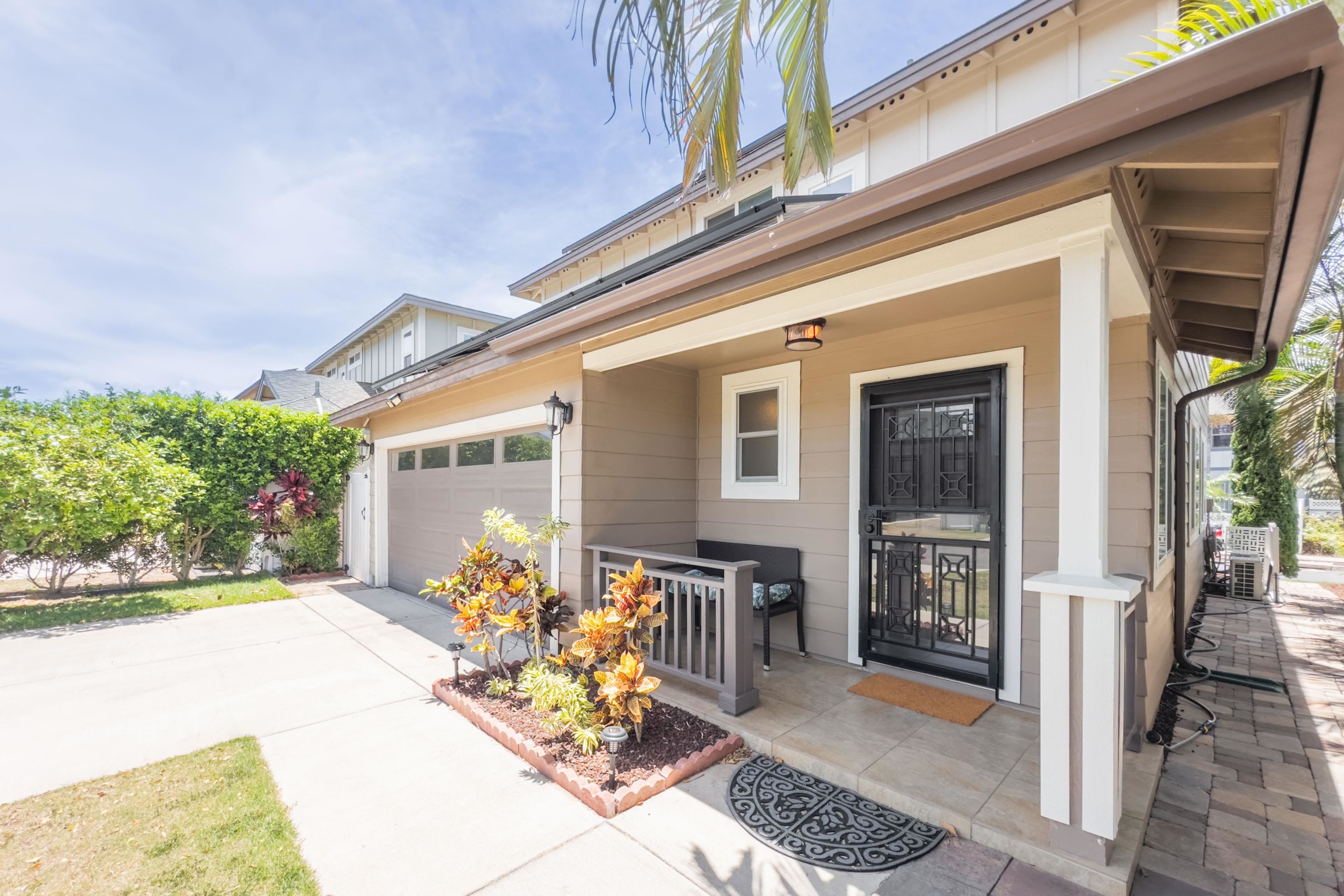 305  Pulihi St New Traditions, Kahului home - photo 3 of 41