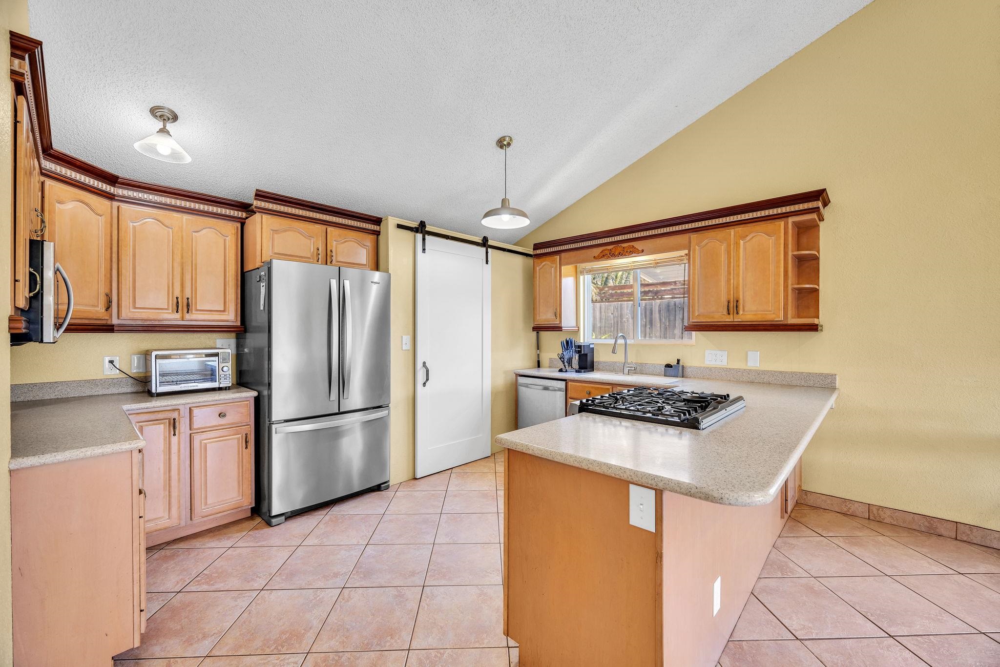 305  Uala Pl Hale Piilani, Kihei home - photo 9 of 50