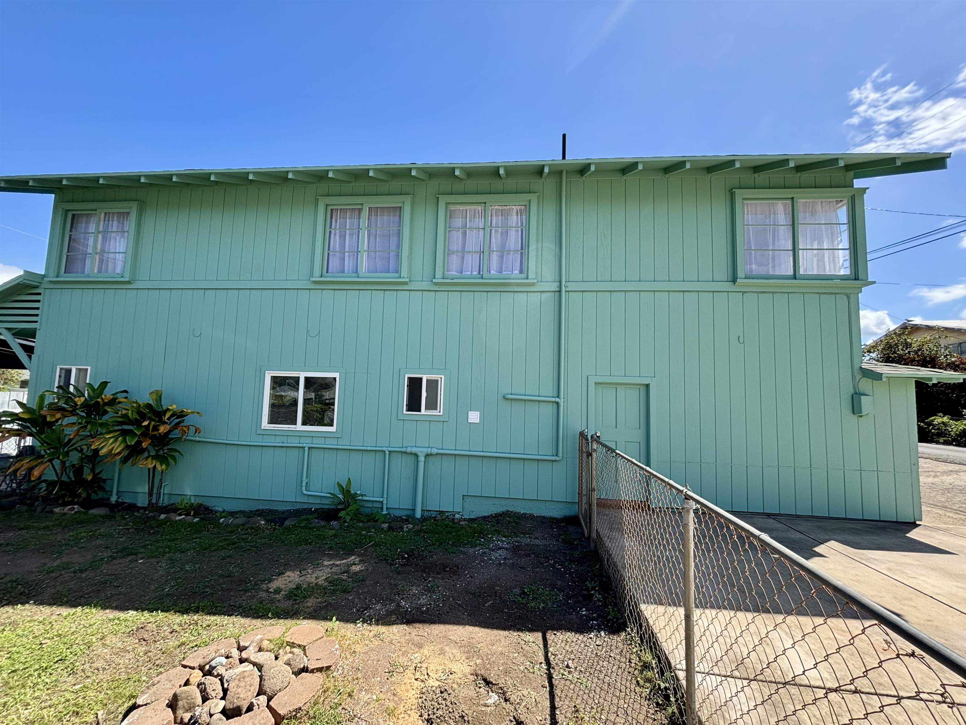 306  Kopiko St , Wailuku home - photo 5 of 27