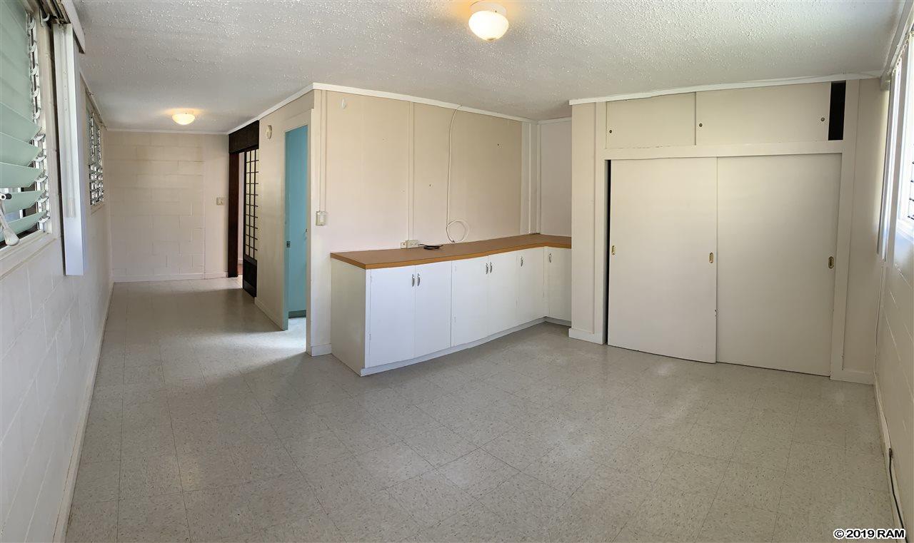 306  Niihau St , Kahului home - photo 9 of 25