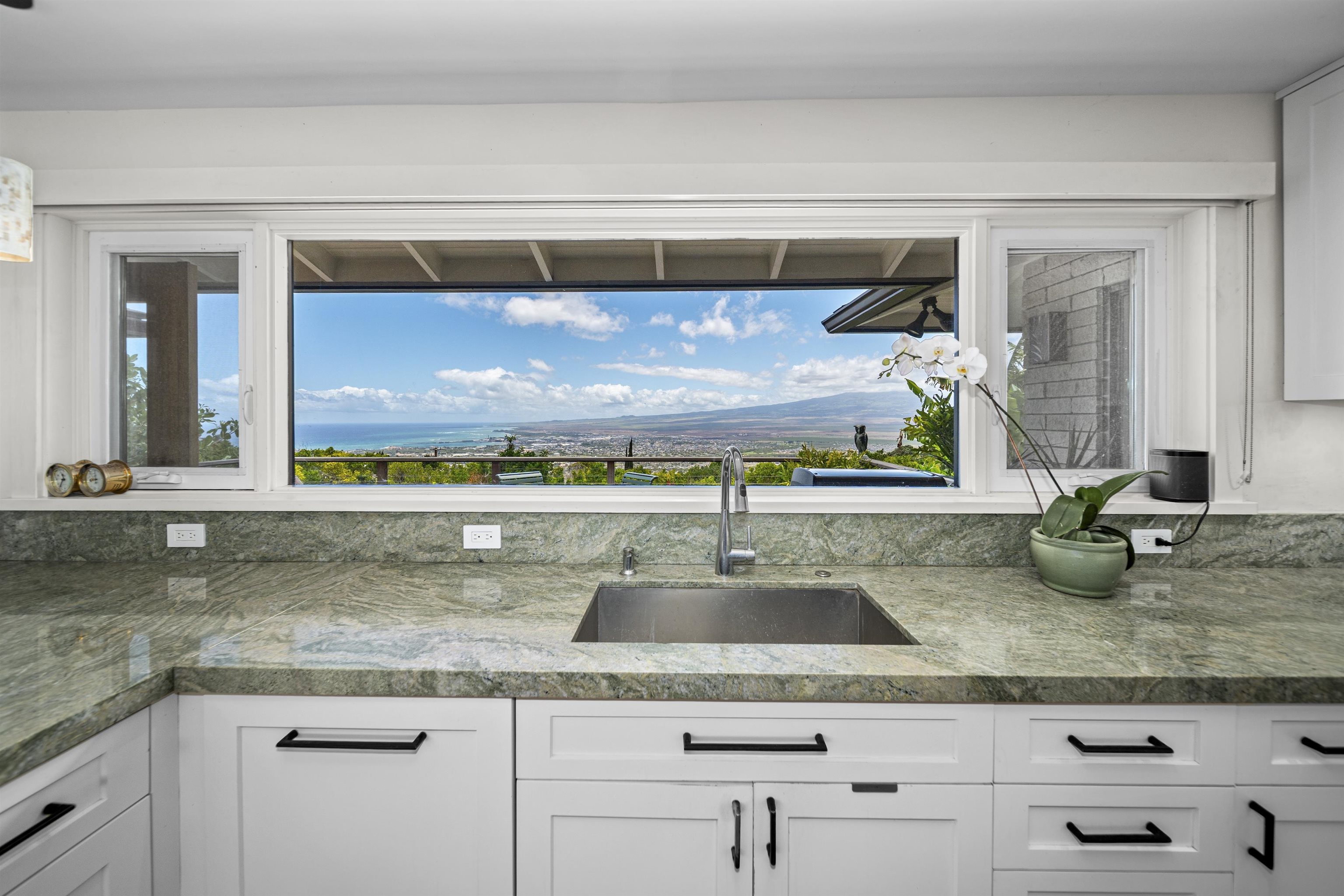 3075  Alaneo Pl , Wailuku home - photo 15 of 50