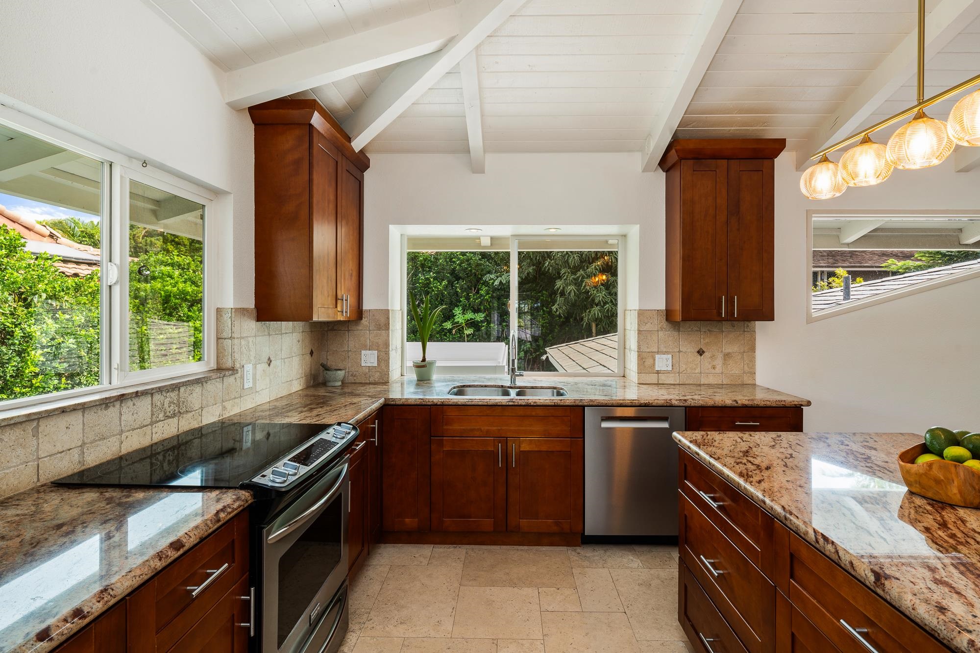 3076  Manu Hope Pl , Wailea/Makena home - photo 6 of 50