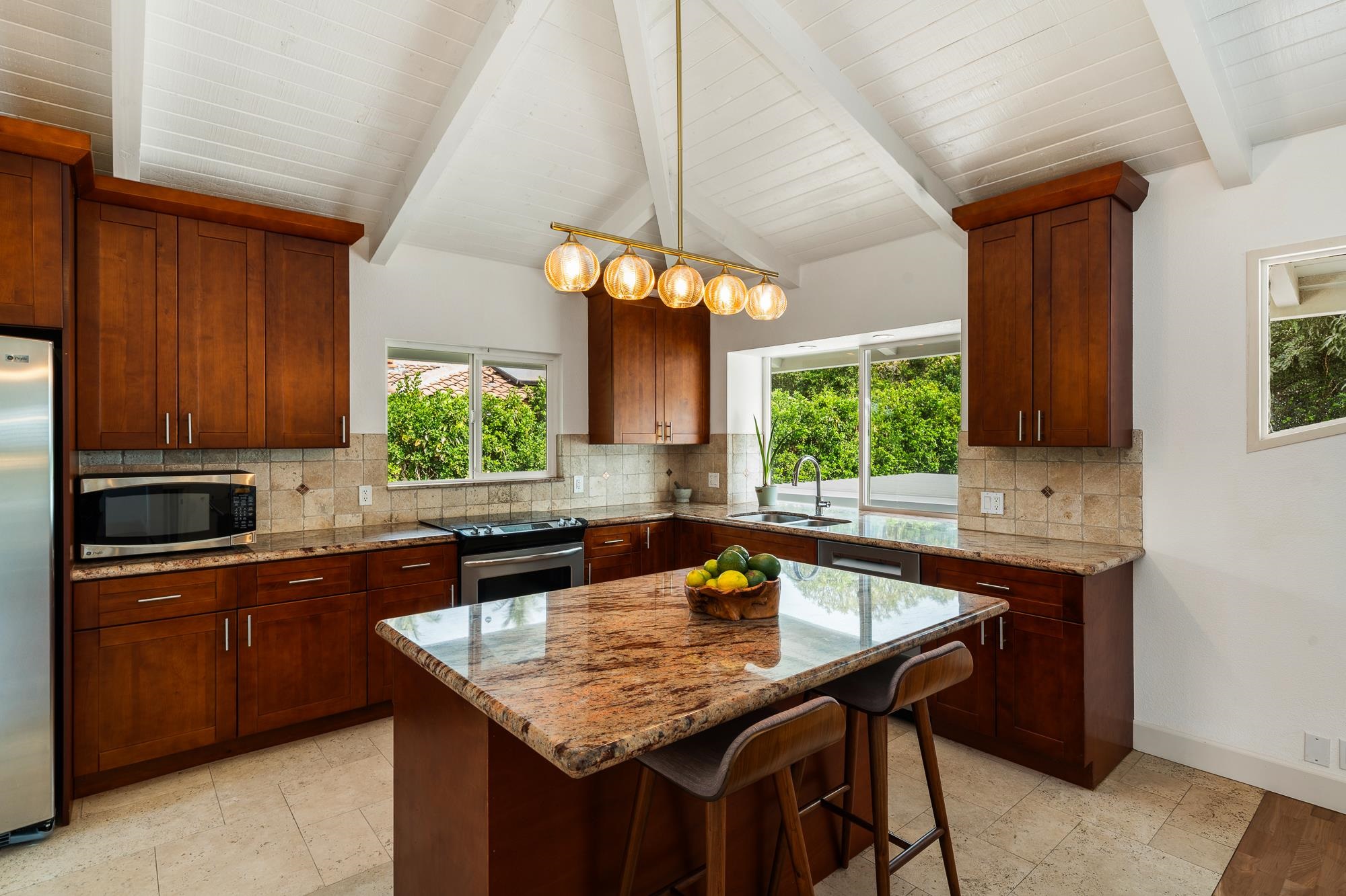 3076  Manu Hope Pl , Wailea/Makena home - photo 8 of 50