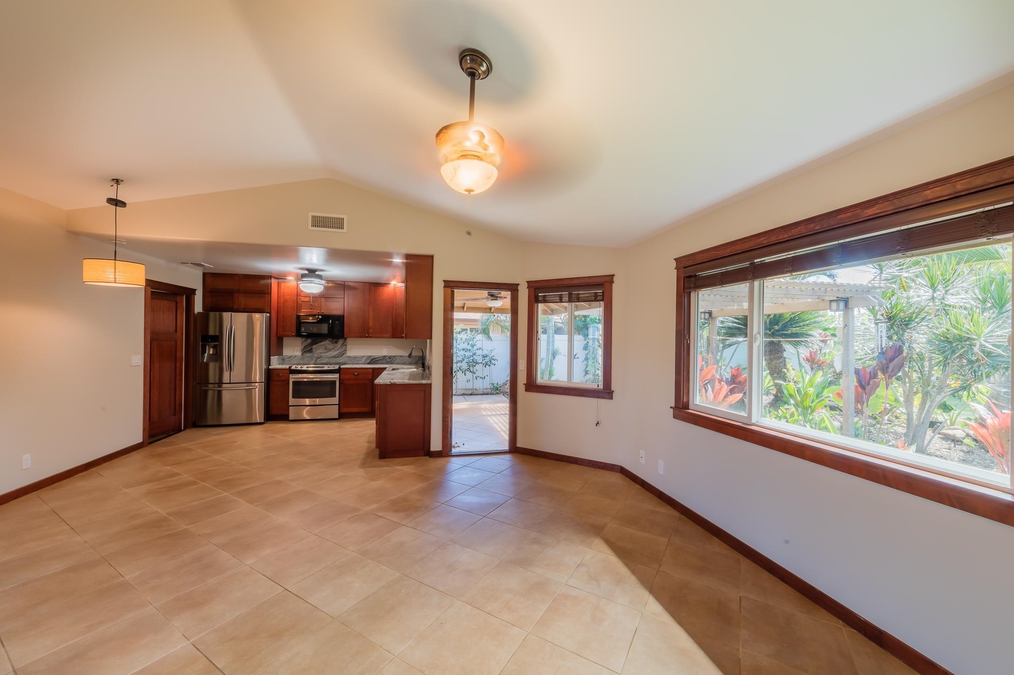 309  Wainohia St North Kihei, Kihei home - photo 10 of 31