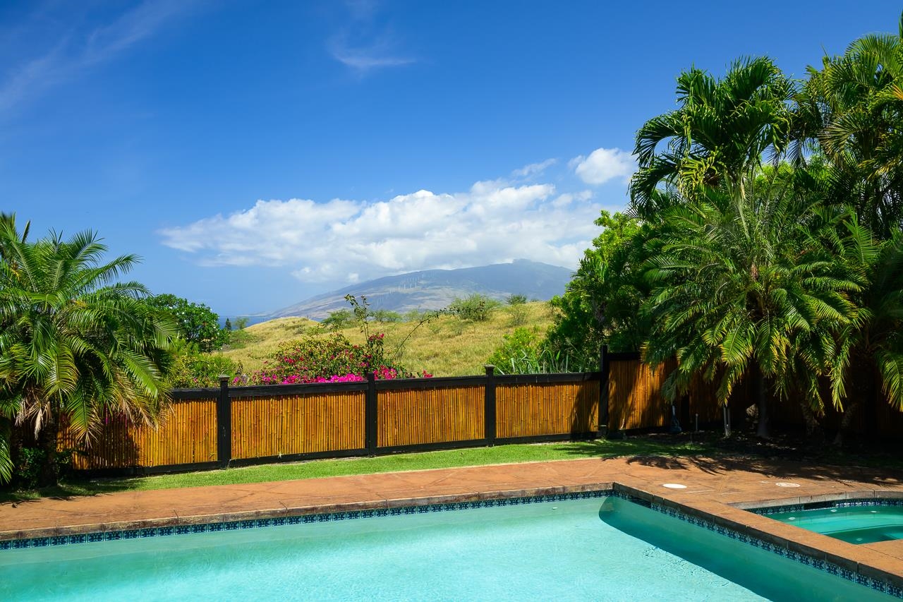 3091  Mapu Pl , Maui Meadows home - photo 32 of 50