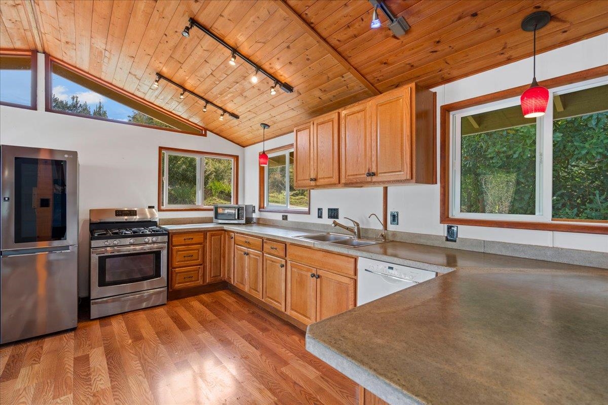 31  Hapapa Rd Upper Kula, Kula/Ulupalakua/Kanaio home - photo 11 of 50