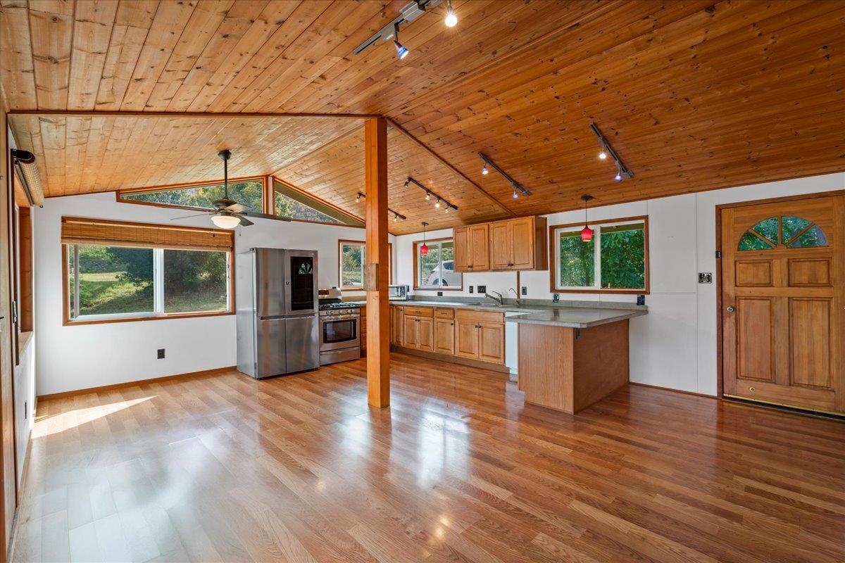 31  Hapapa Rd Upper Kula, Kula/Ulupalakua/Kanaio home - photo 4 of 50