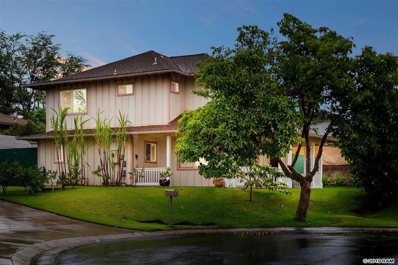 31  Hooiki Pl Kenolio Mauka, Kihei home - photo 2 of 19