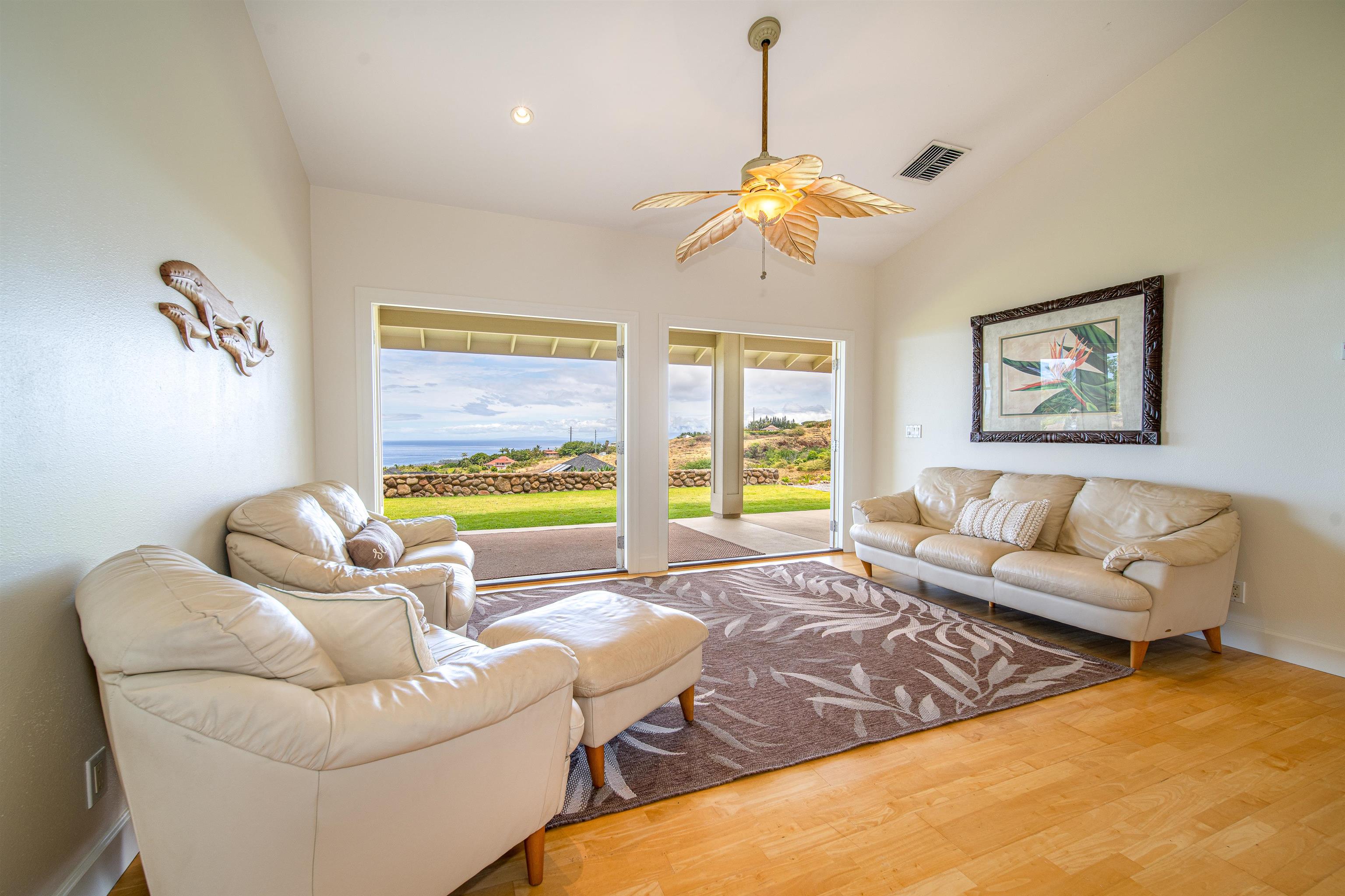 31  Iliahi Way Launiupoko, Lahaina home - photo 2 of 46