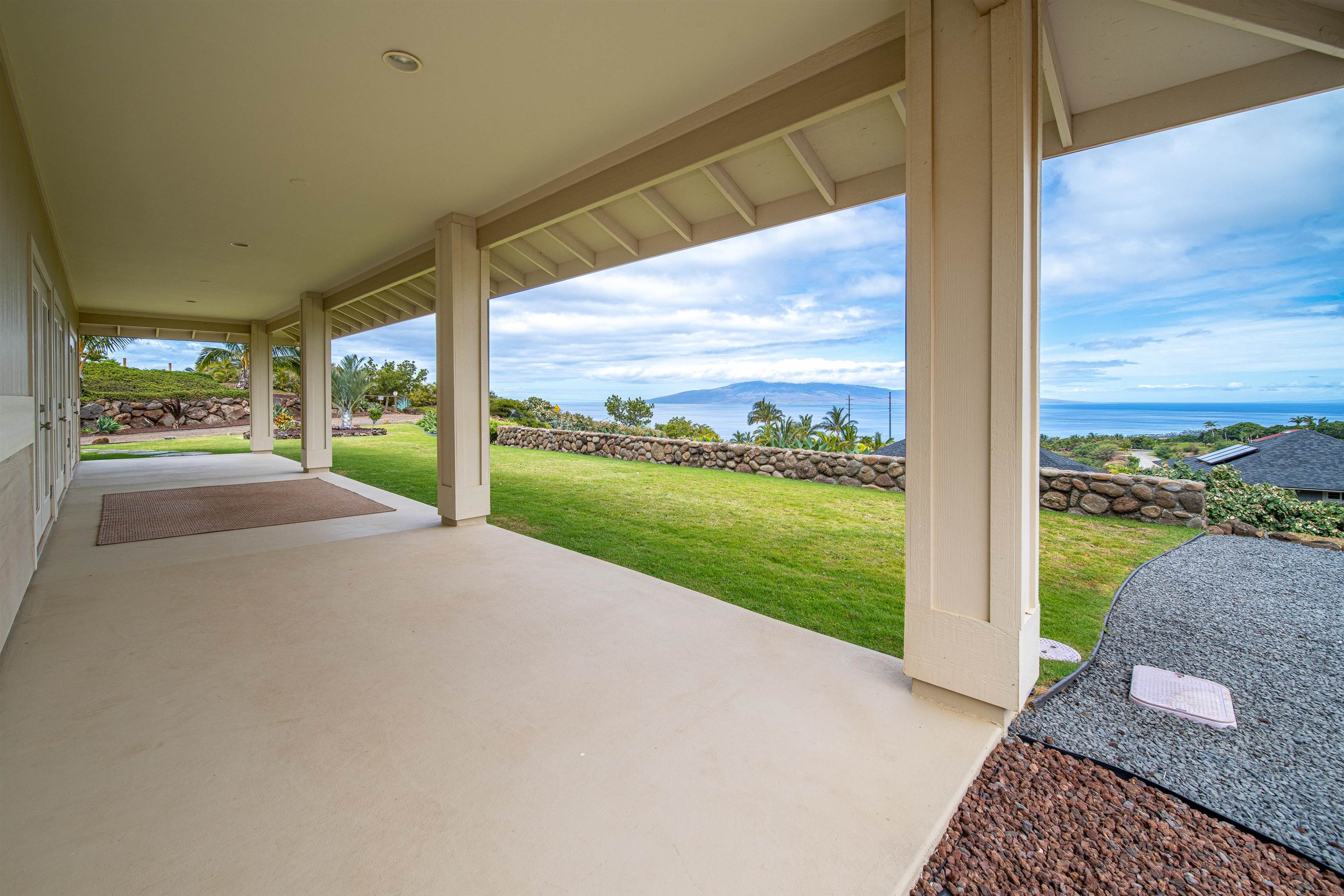 31  Iliahi Way Launiupoko, Lahaina home - photo 19 of 46