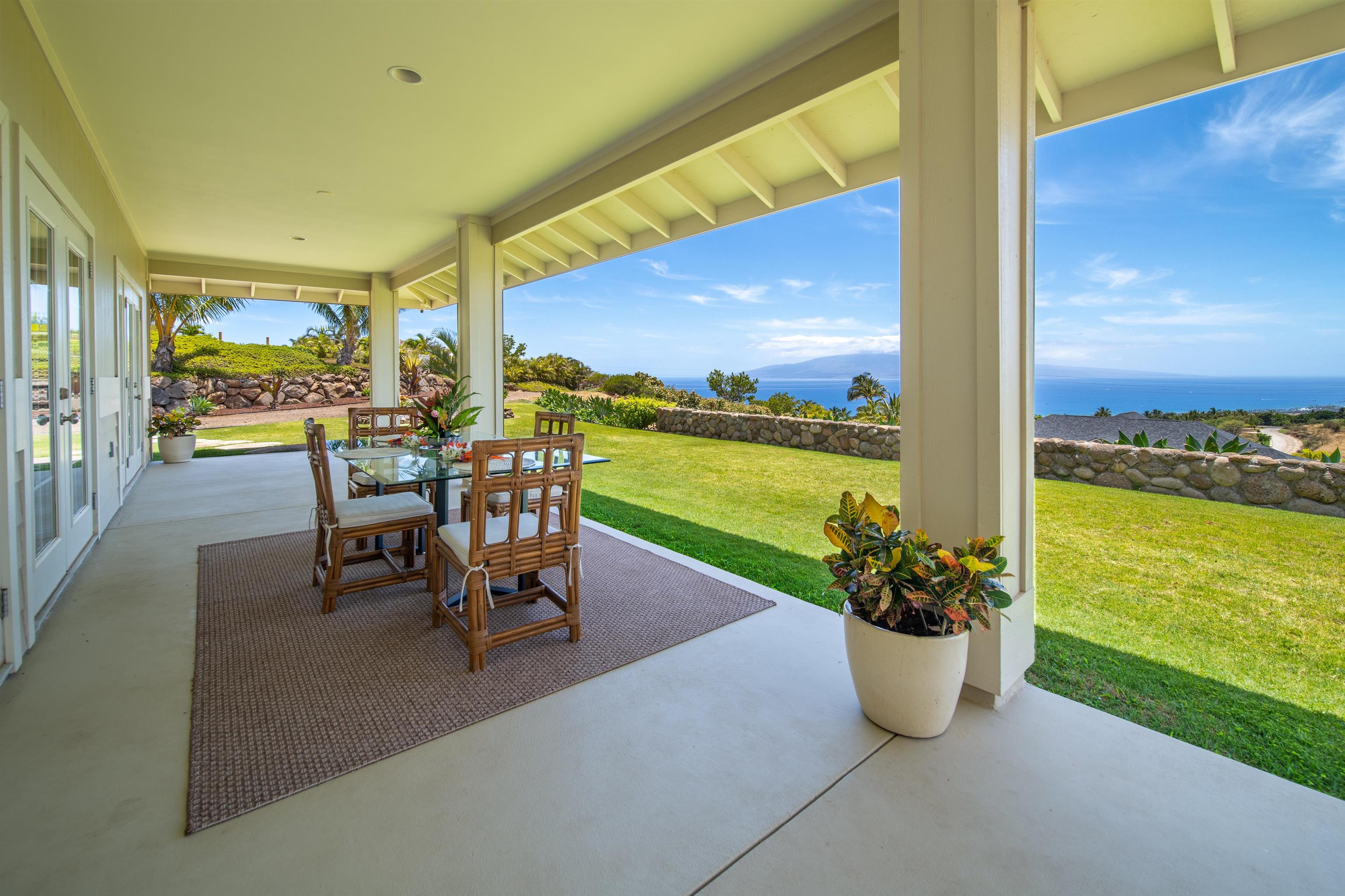 31  Iliahi Way Launiupoko, Lahaina home - photo 20 of 46