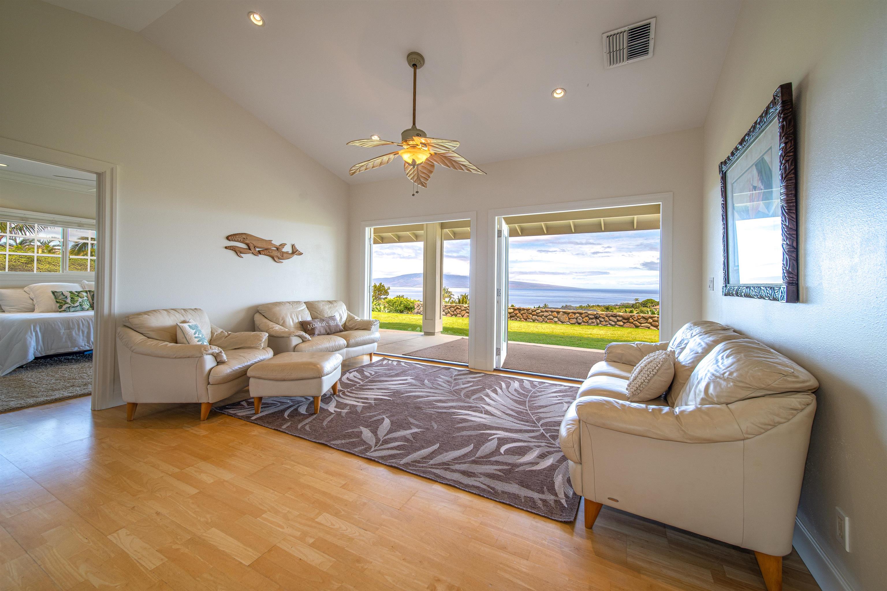 31  Iliahi Way Launiupoko, Lahaina home - photo 3 of 46