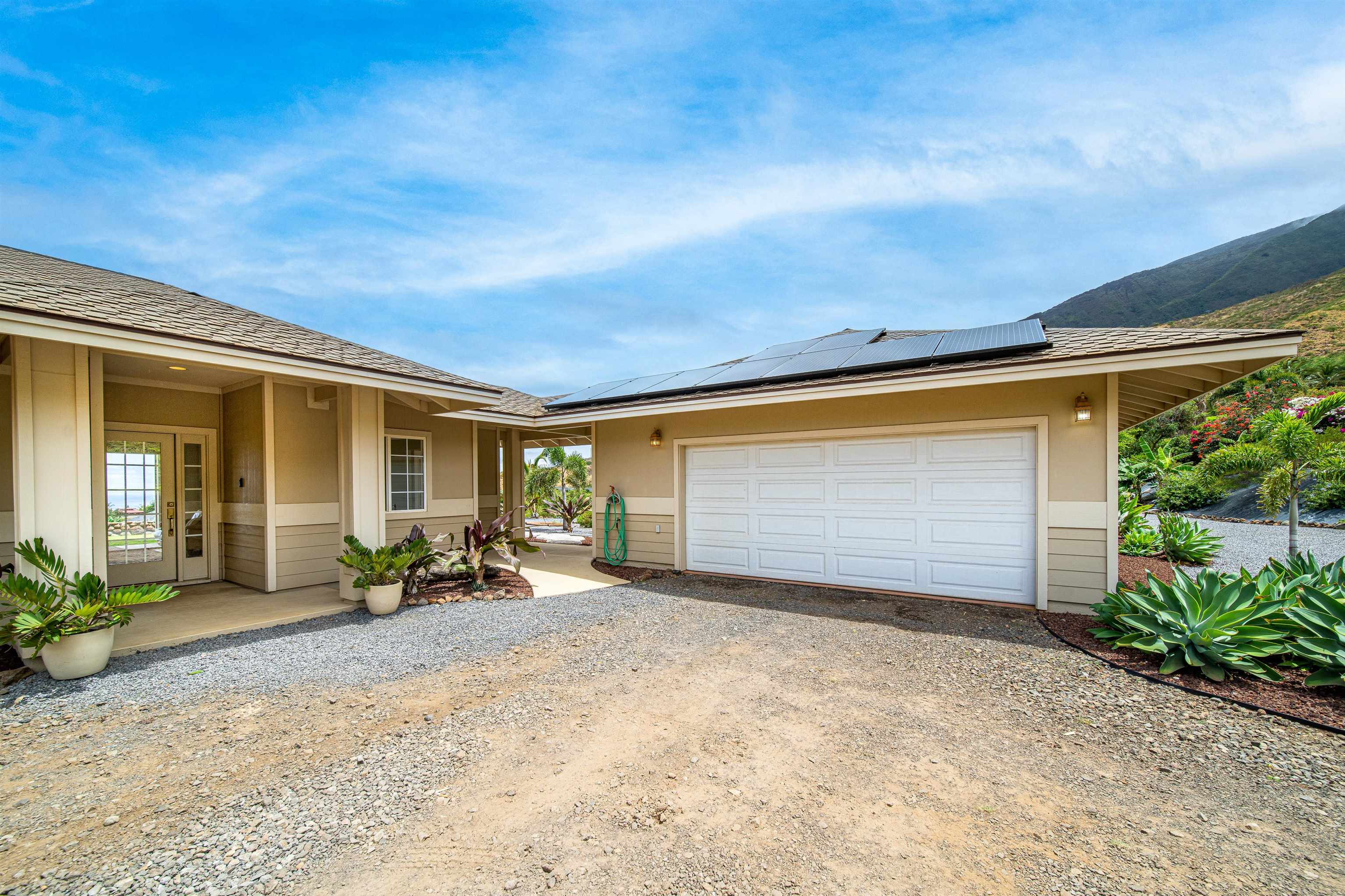 31  Iliahi Way Launiupoko, Lahaina home - photo 24 of 46