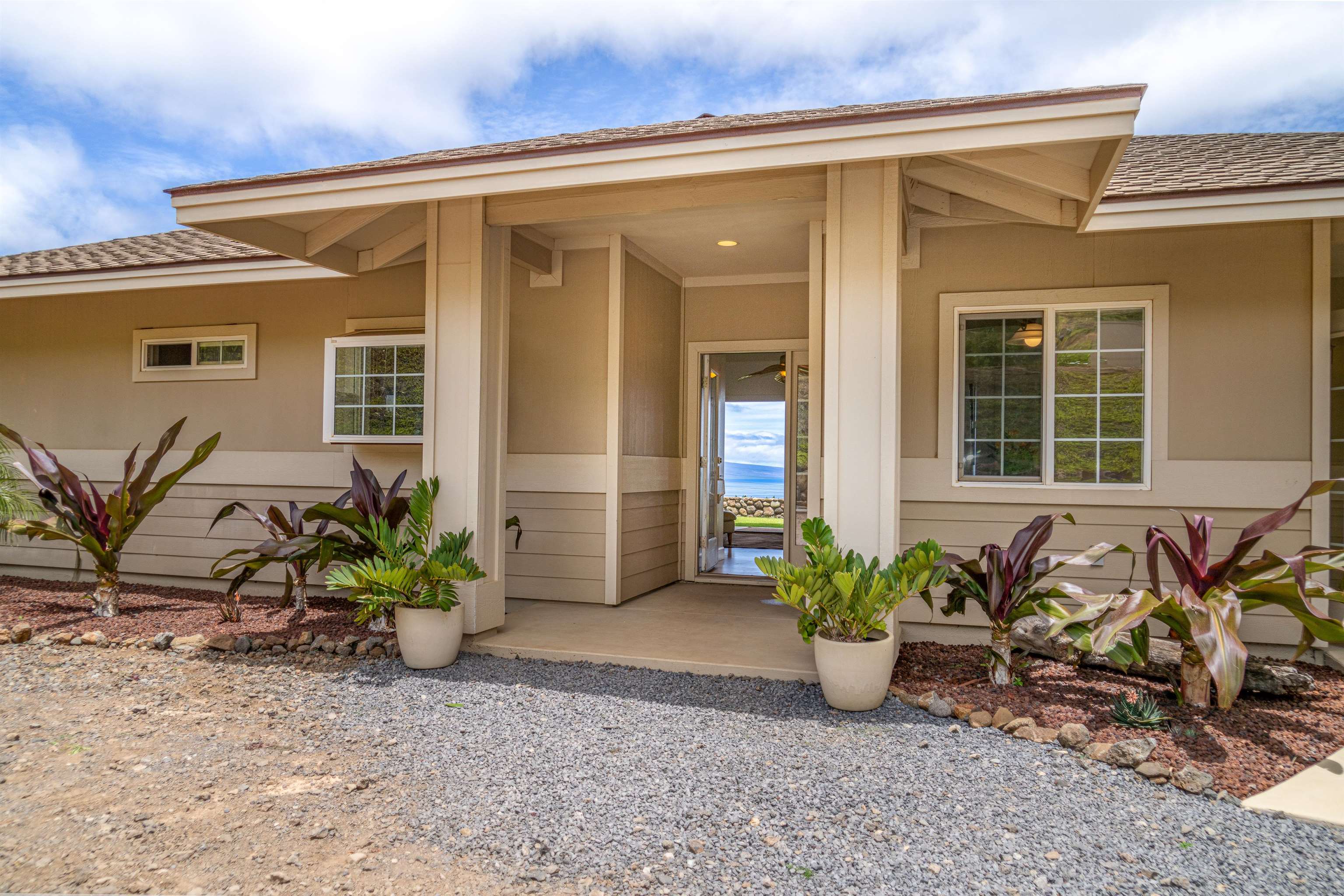 31  Iliahi Way Launiupoko, Lahaina home - photo 25 of 46