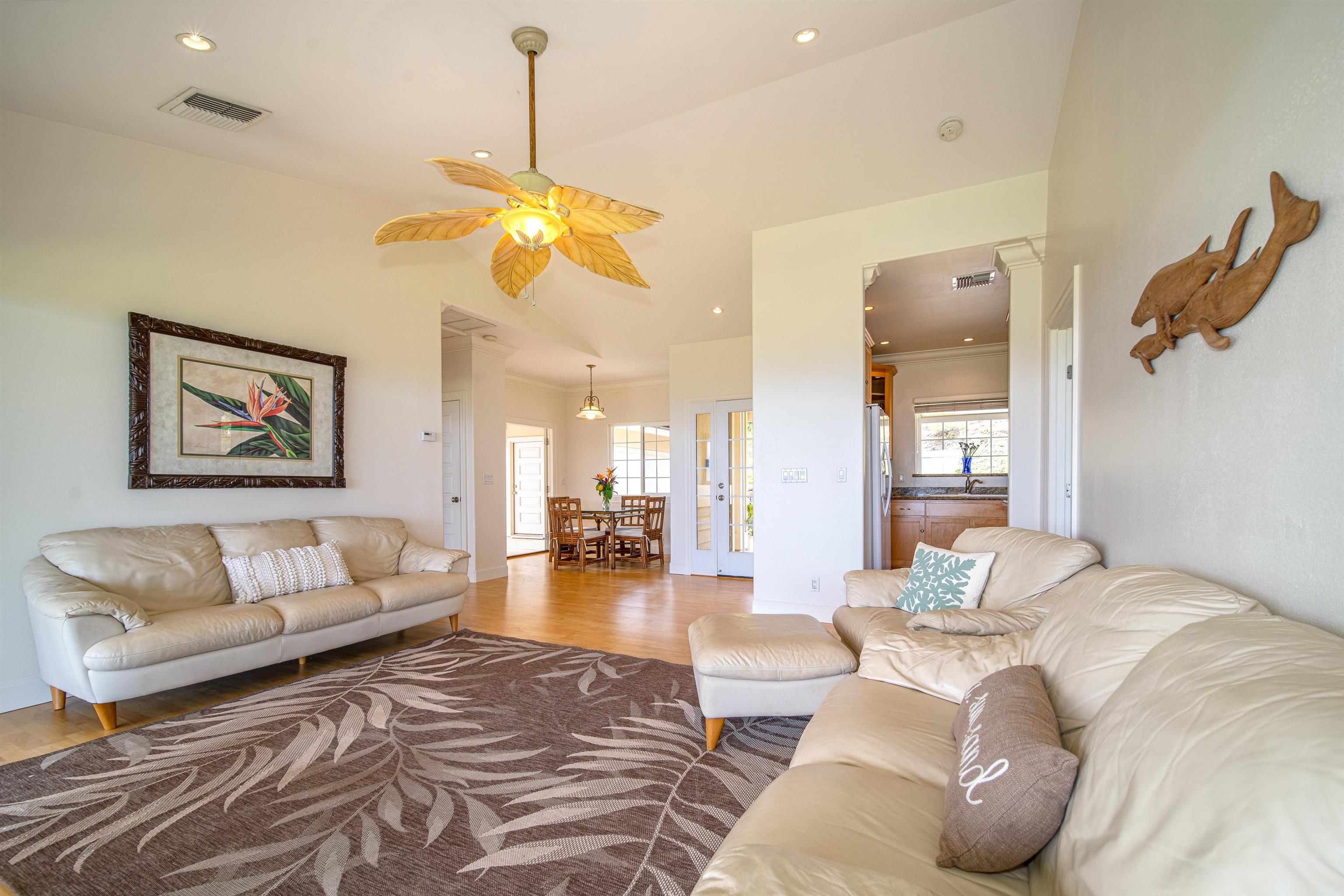 31  Iliahi Way Launiupoko, Lahaina home - photo 6 of 46