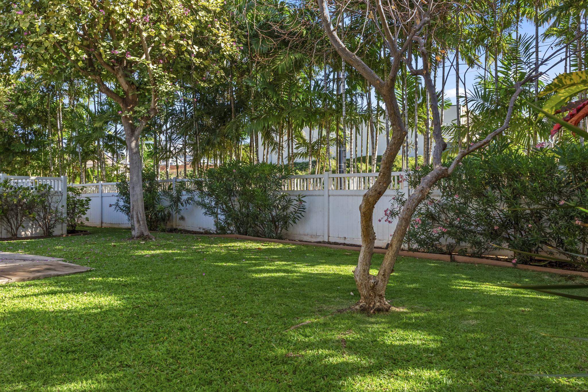 Hoonanea at Lahaina condo # 220, Lahaina, Hawaii - photo 33 of 34