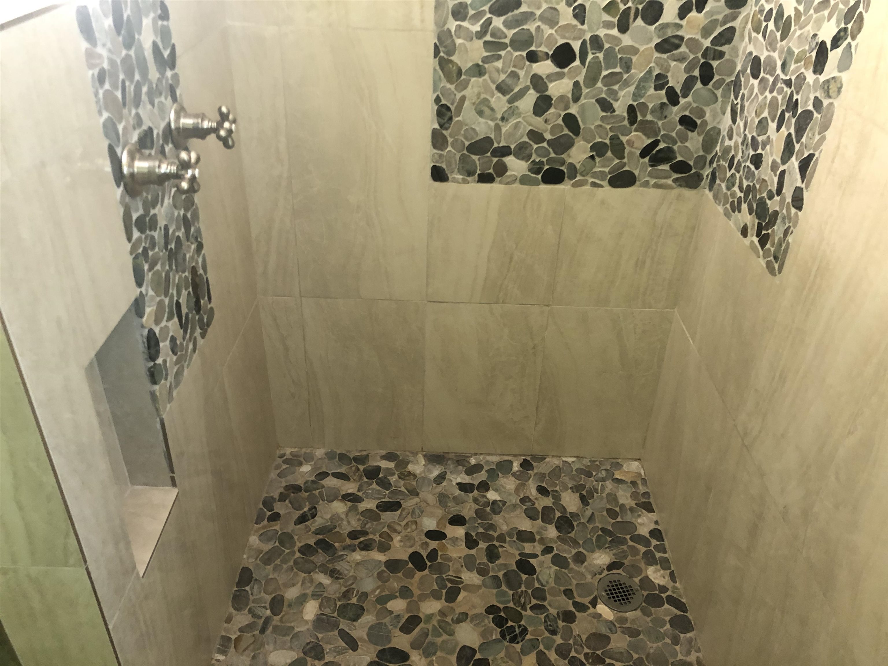 310  Front St Shark Pit, Lahaina home - photo 10 of 22