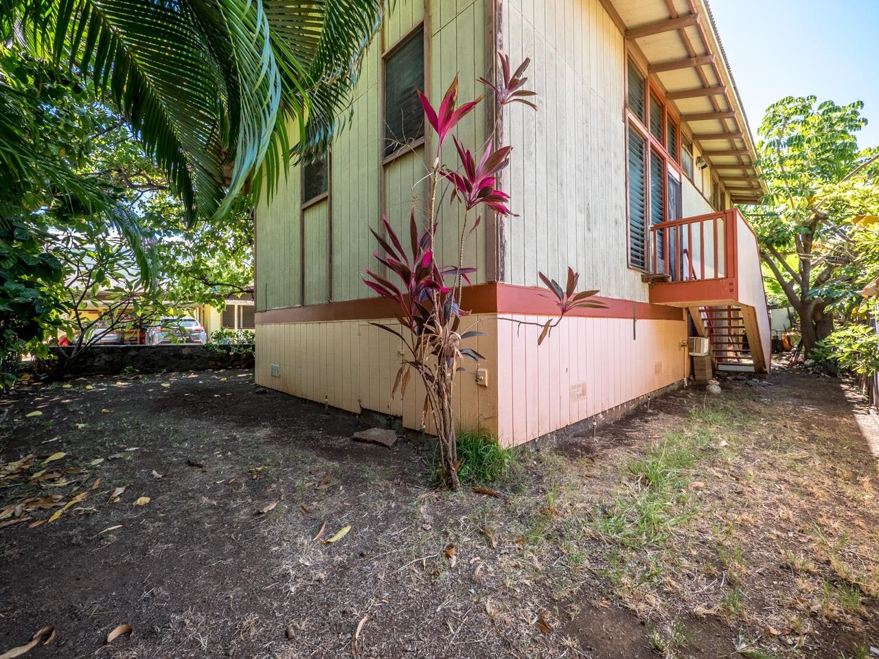 310  Front St Shark Pit, Lahaina home - photo 17 of 23