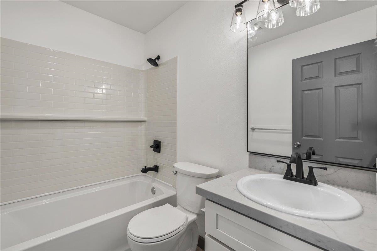 310  Front St , Lahaina home - photo 23 of 46