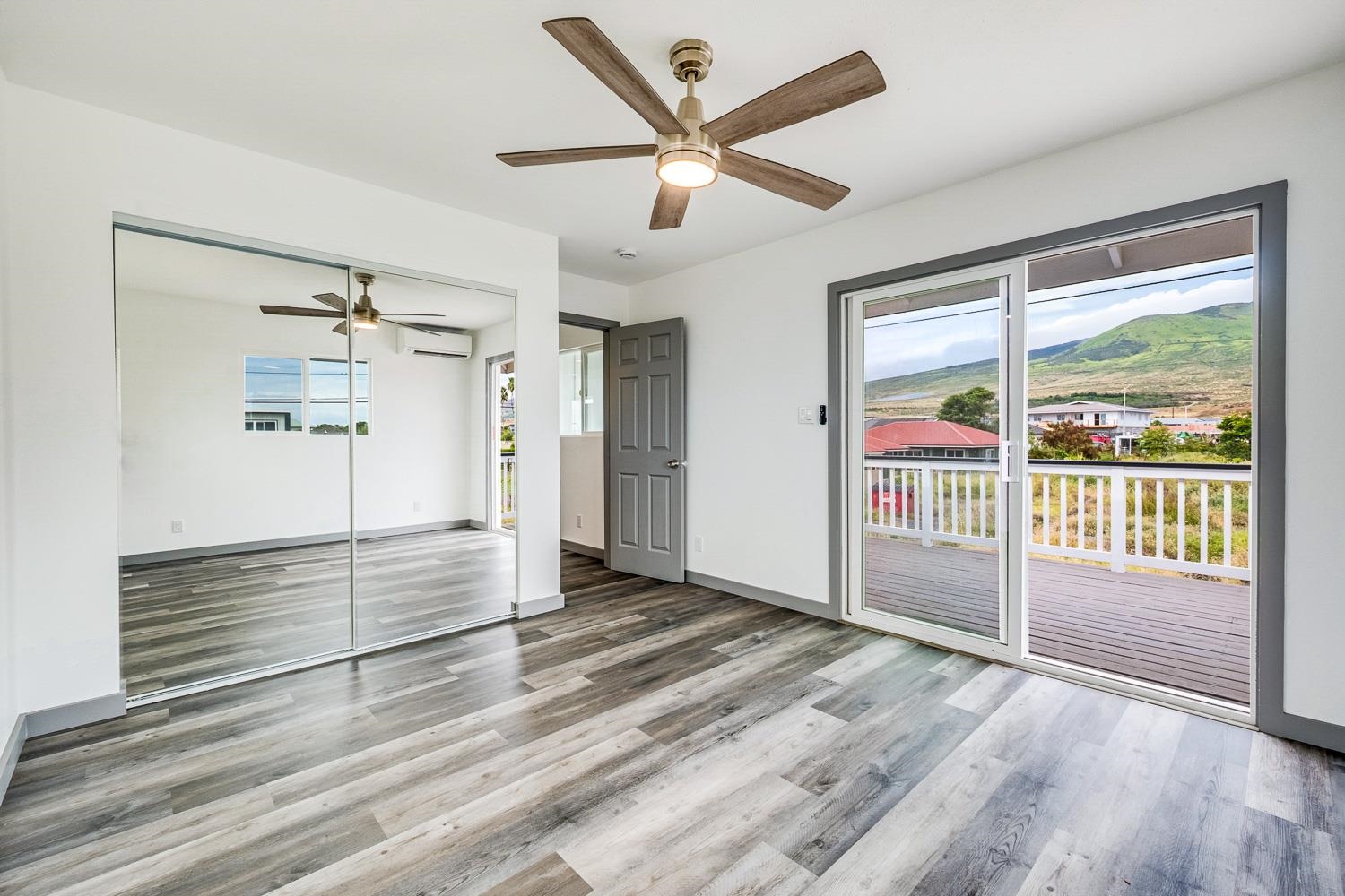 310  Front St Shark Pit, Lahaina home - photo 10 of 50