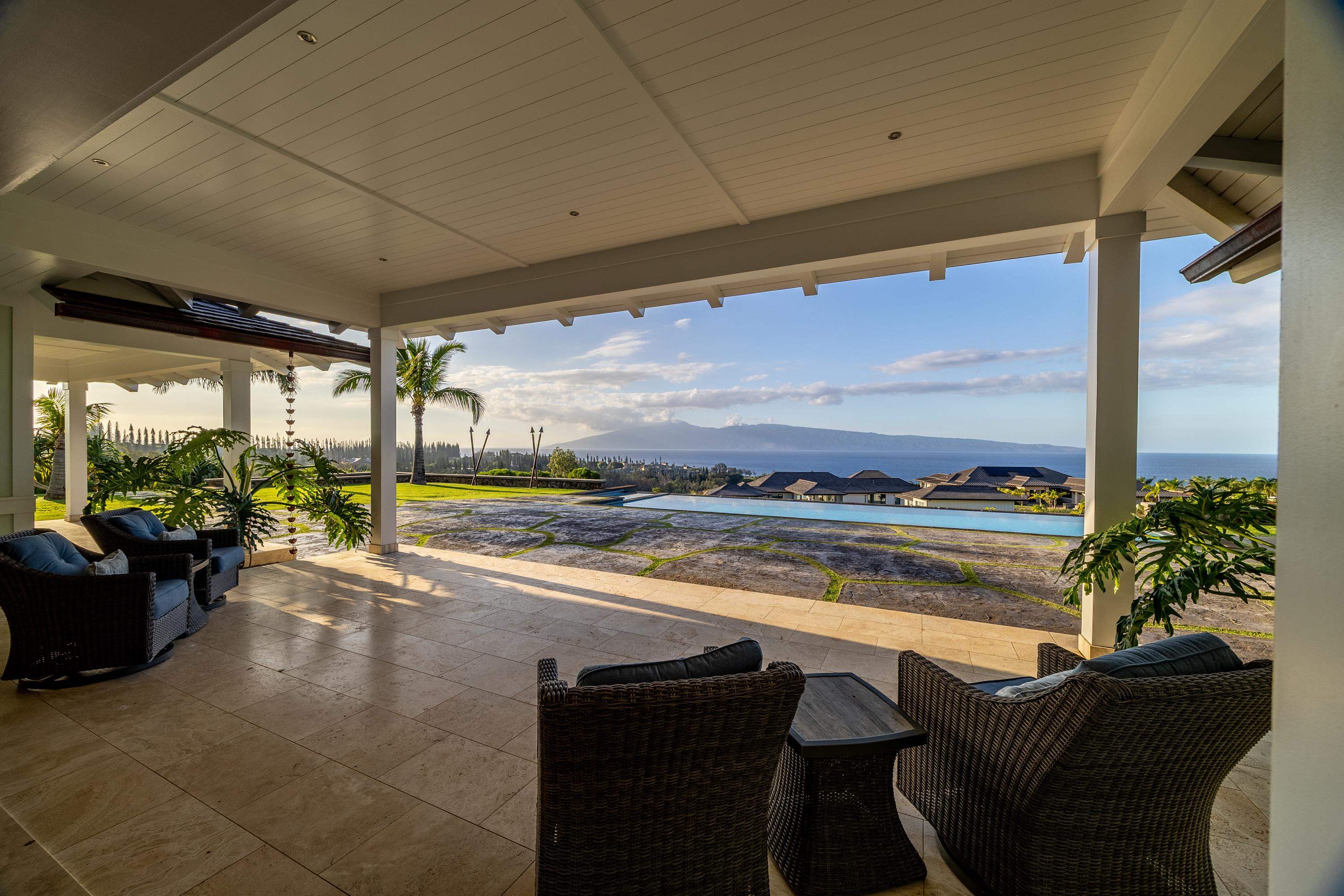 310  Mahana Ridge St Kapalua, Kapalua home - photo 15 of 50