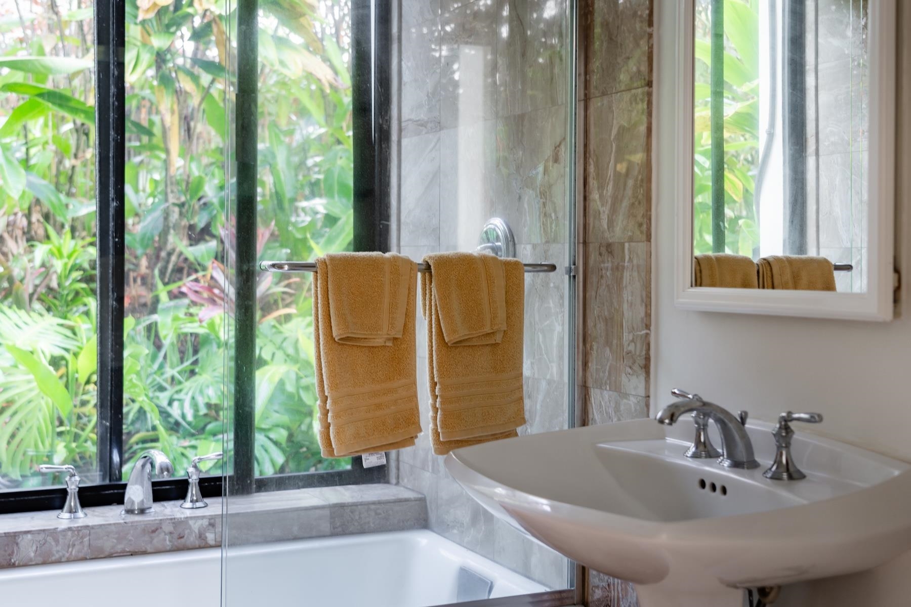 311  Door Of Faith Rd Huelo, Haiku home - photo 23 of 50