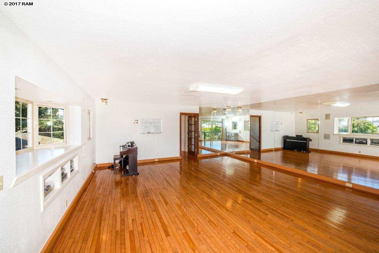 311  S Kamehameha Ave , Kahului home - photo 6 of 27