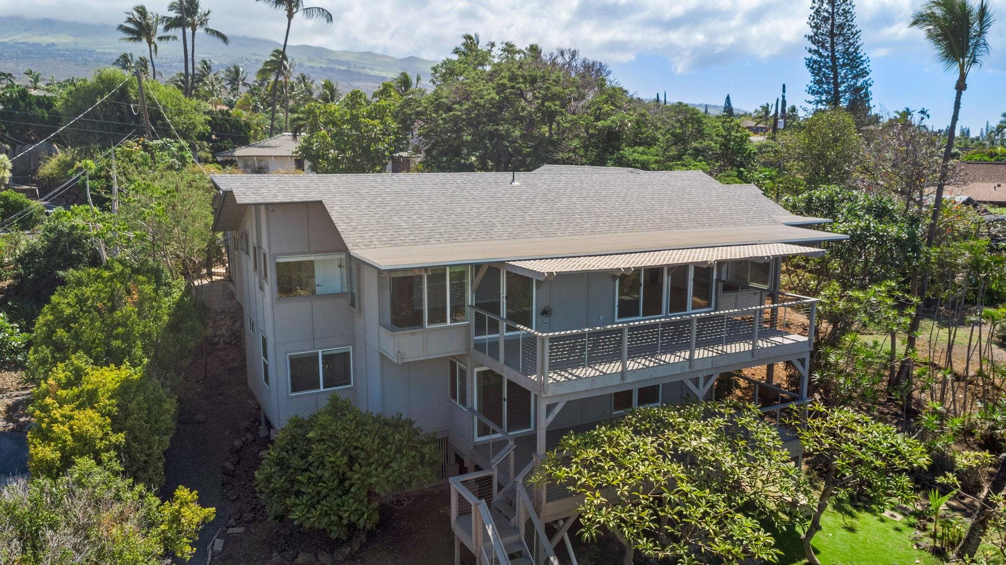 3124  Nahenahe Pl , Maui Meadows home - photo 46 of 48