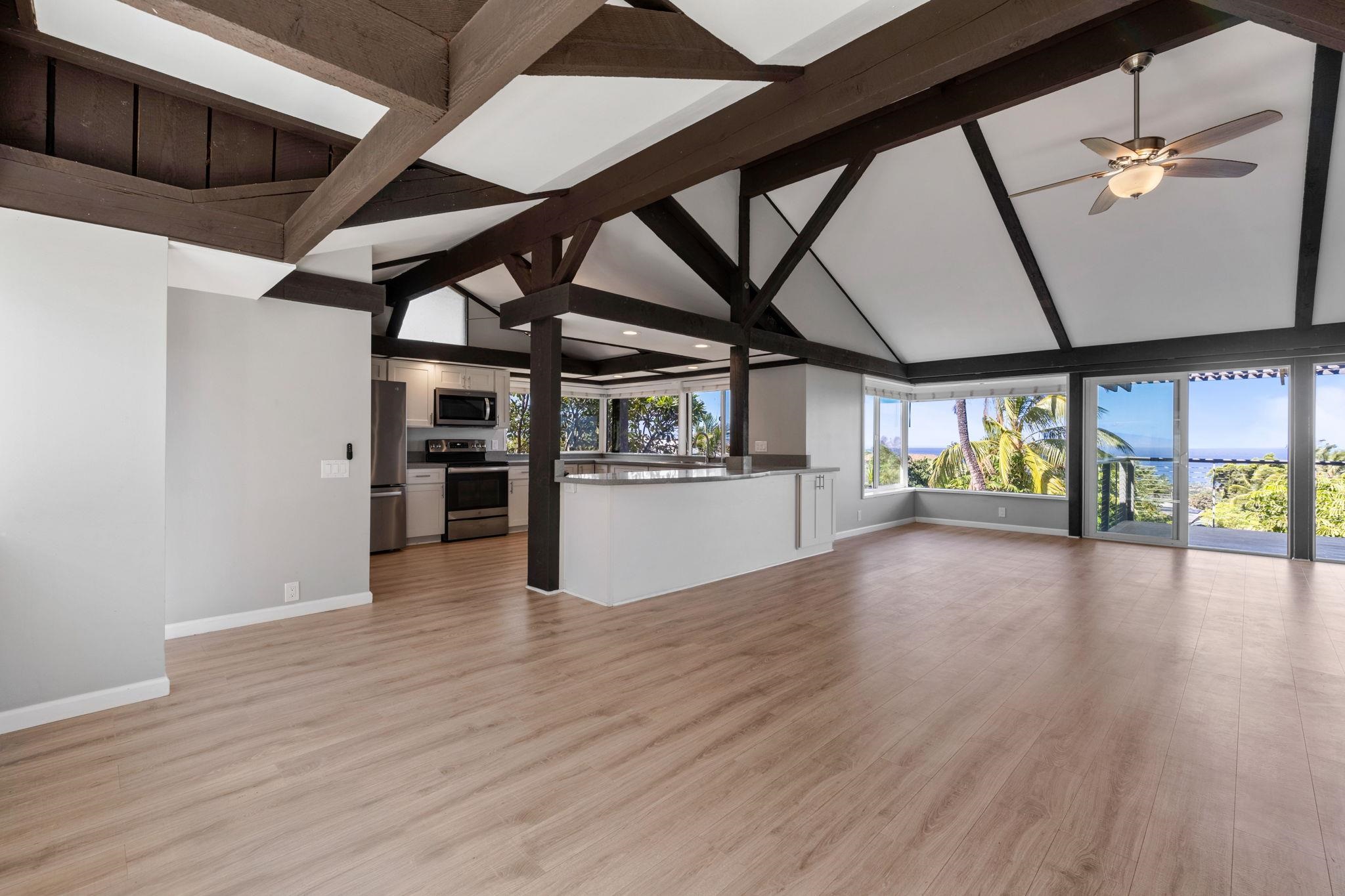 3124  Nahenahe Pl , Maui Meadows home - photo 7 of 48