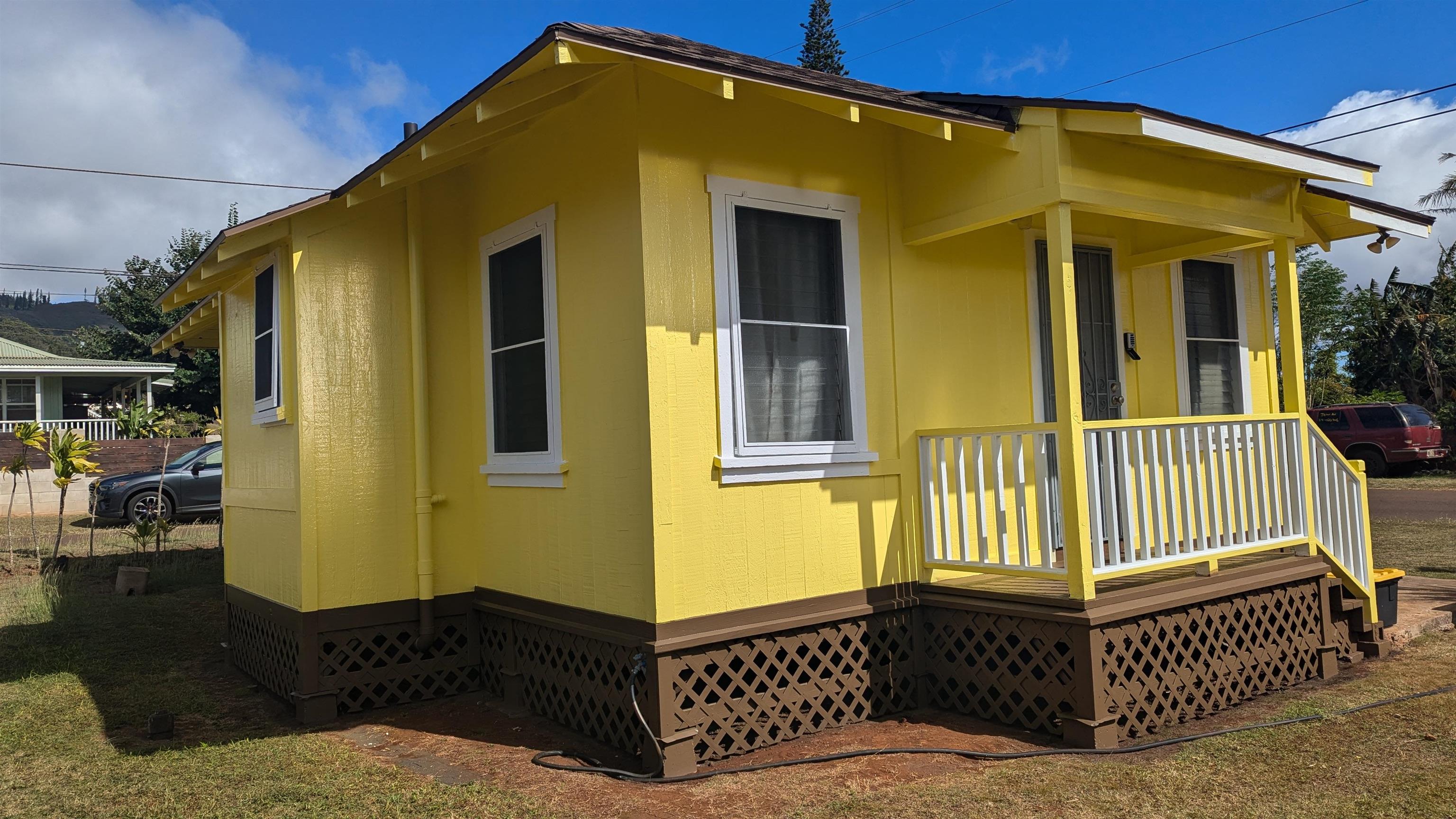 313  Thirteenth St , Lanai home - photo 2 of 8