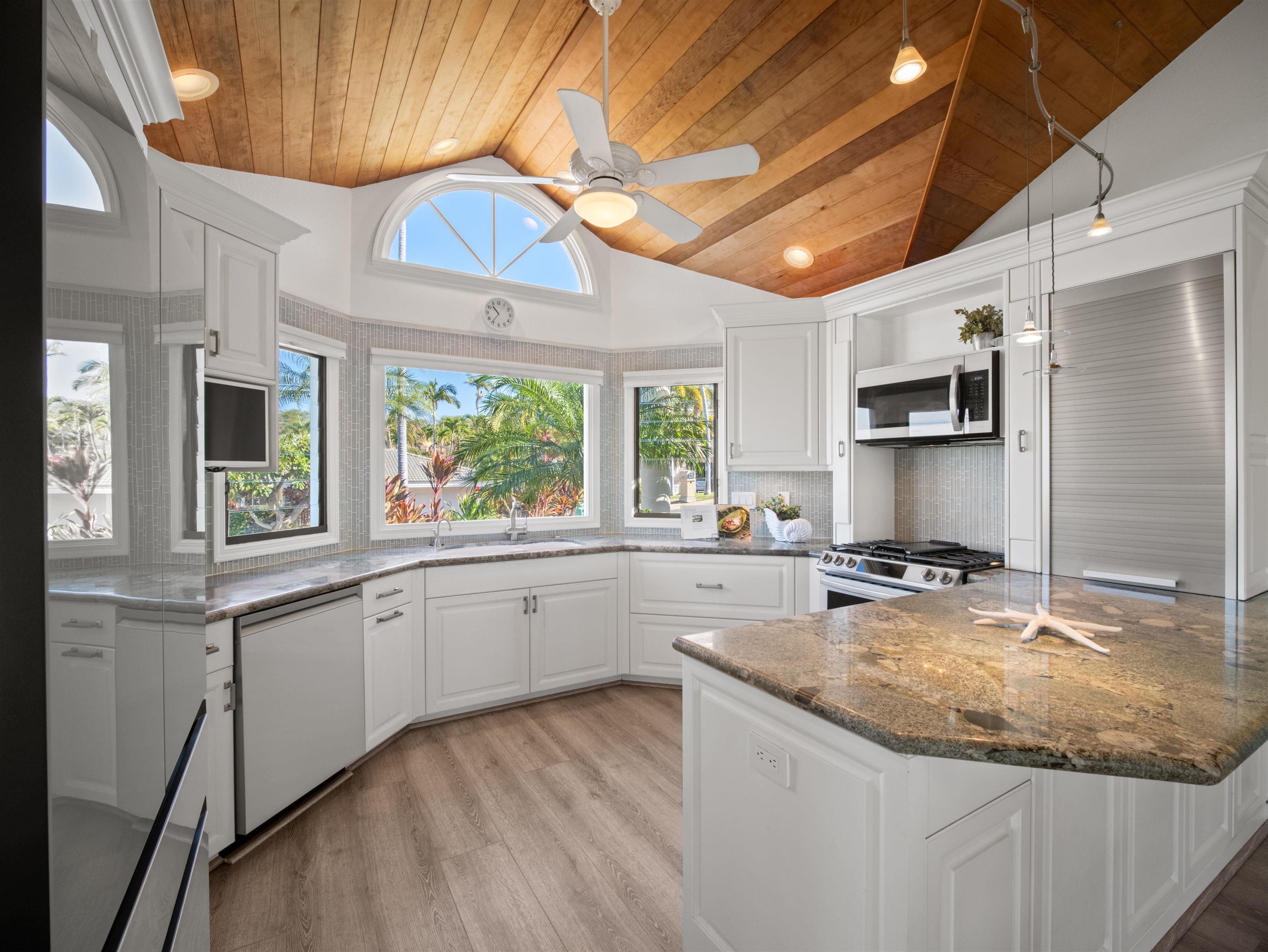 3133  Kikihi St Wailea, Wailea/Makena home - photo 14 of 49