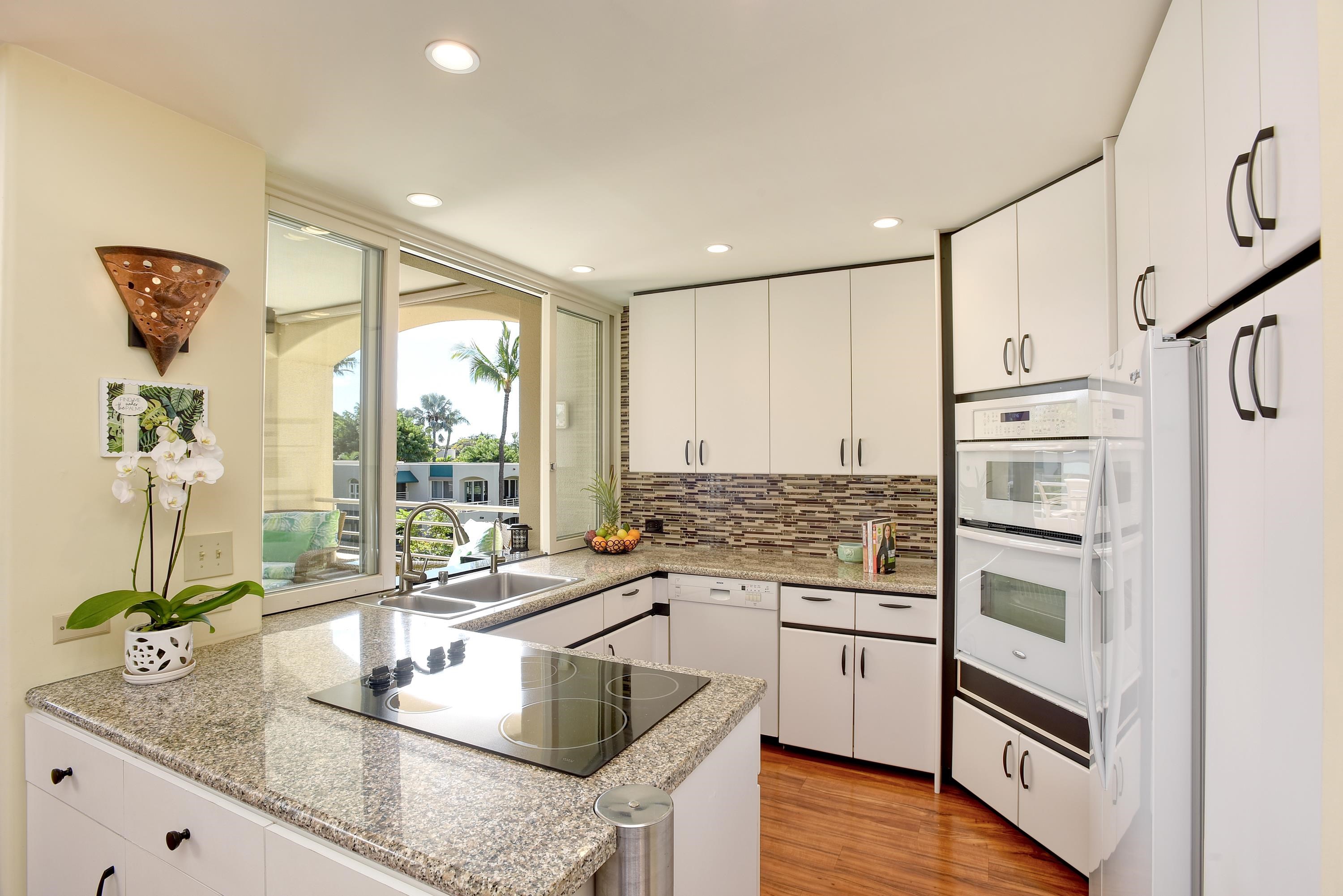 Wailea Palms condo # 2404, Kihei, Hawaii - photo 13 of 39