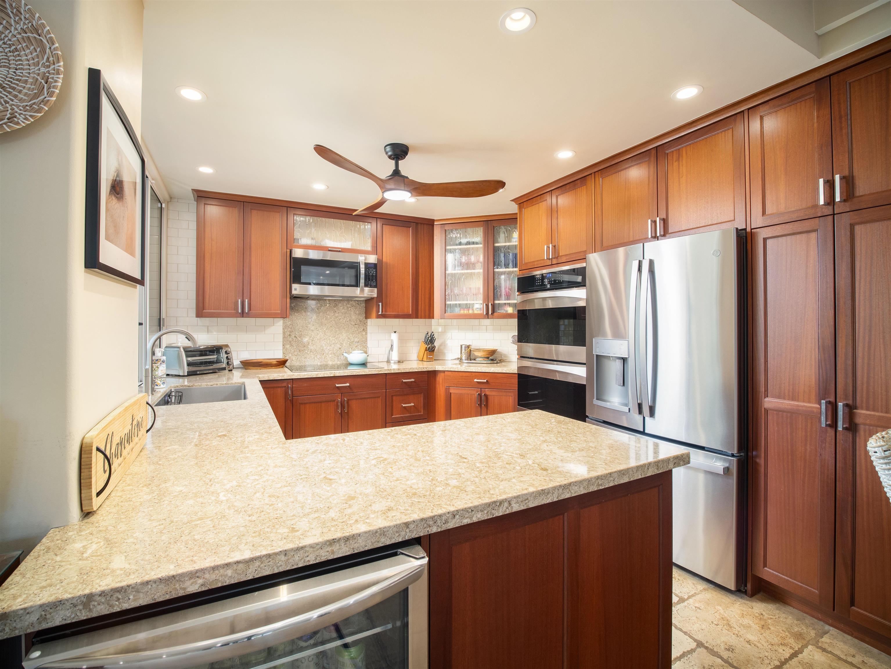 Wailea Palms condo # 2703, Kihei, Hawaii - photo 5 of 38