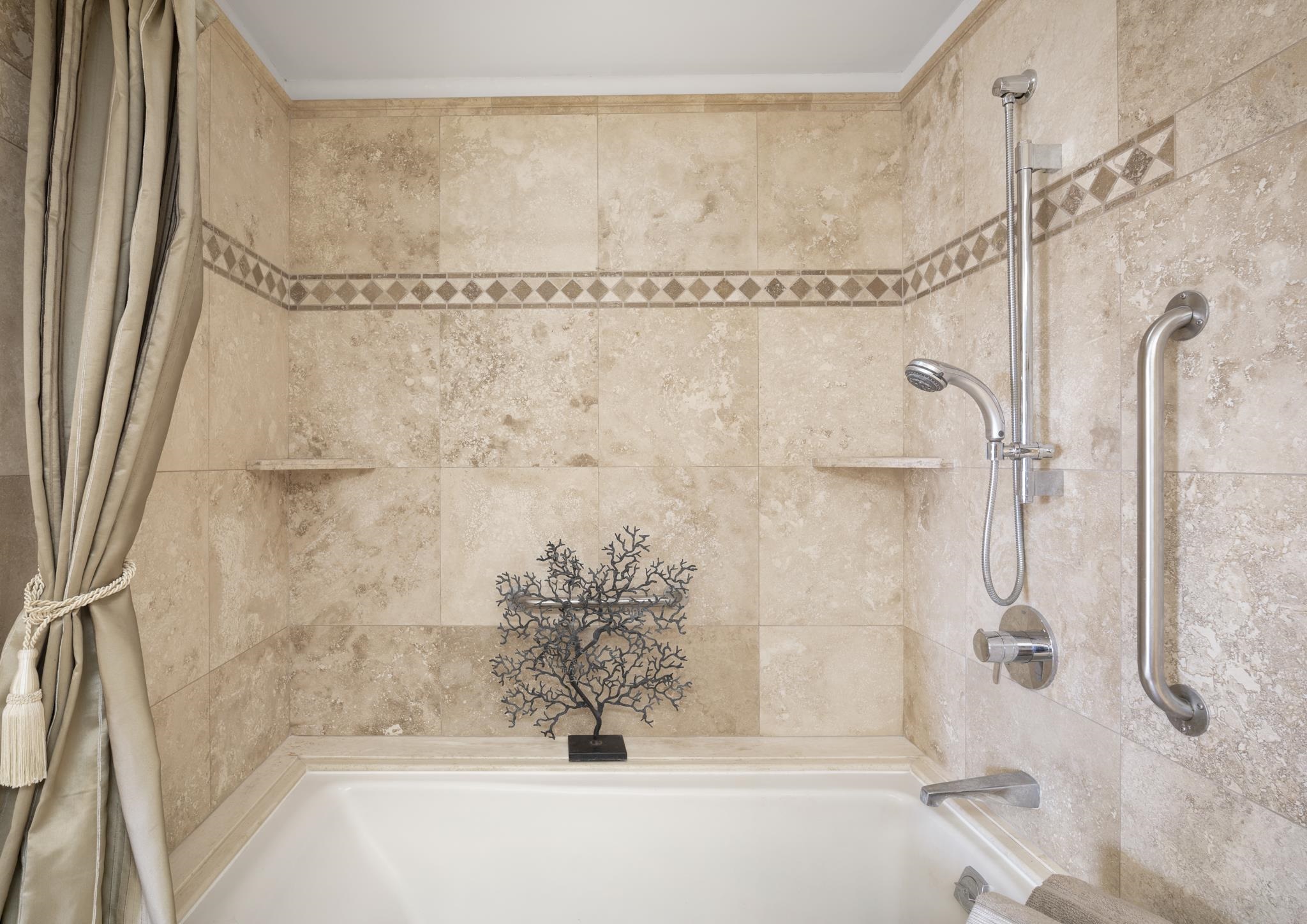 Wailea Palms condo # 3202, Kihei, Hawaii - photo 23 of 47