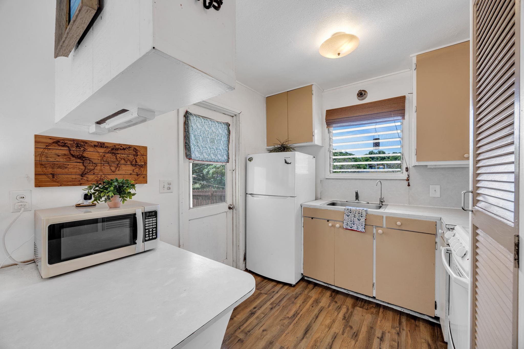 317  Kenolio Rd , Kihei home - photo 35 of 45